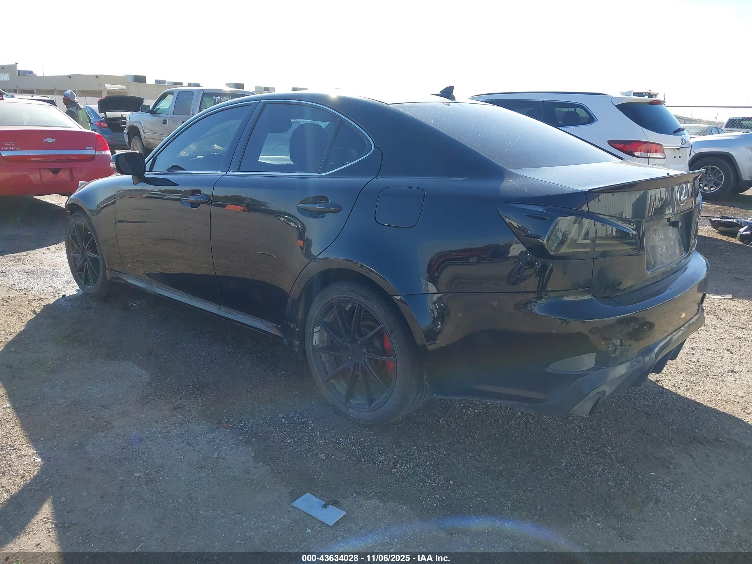 LEXUS IS image 3