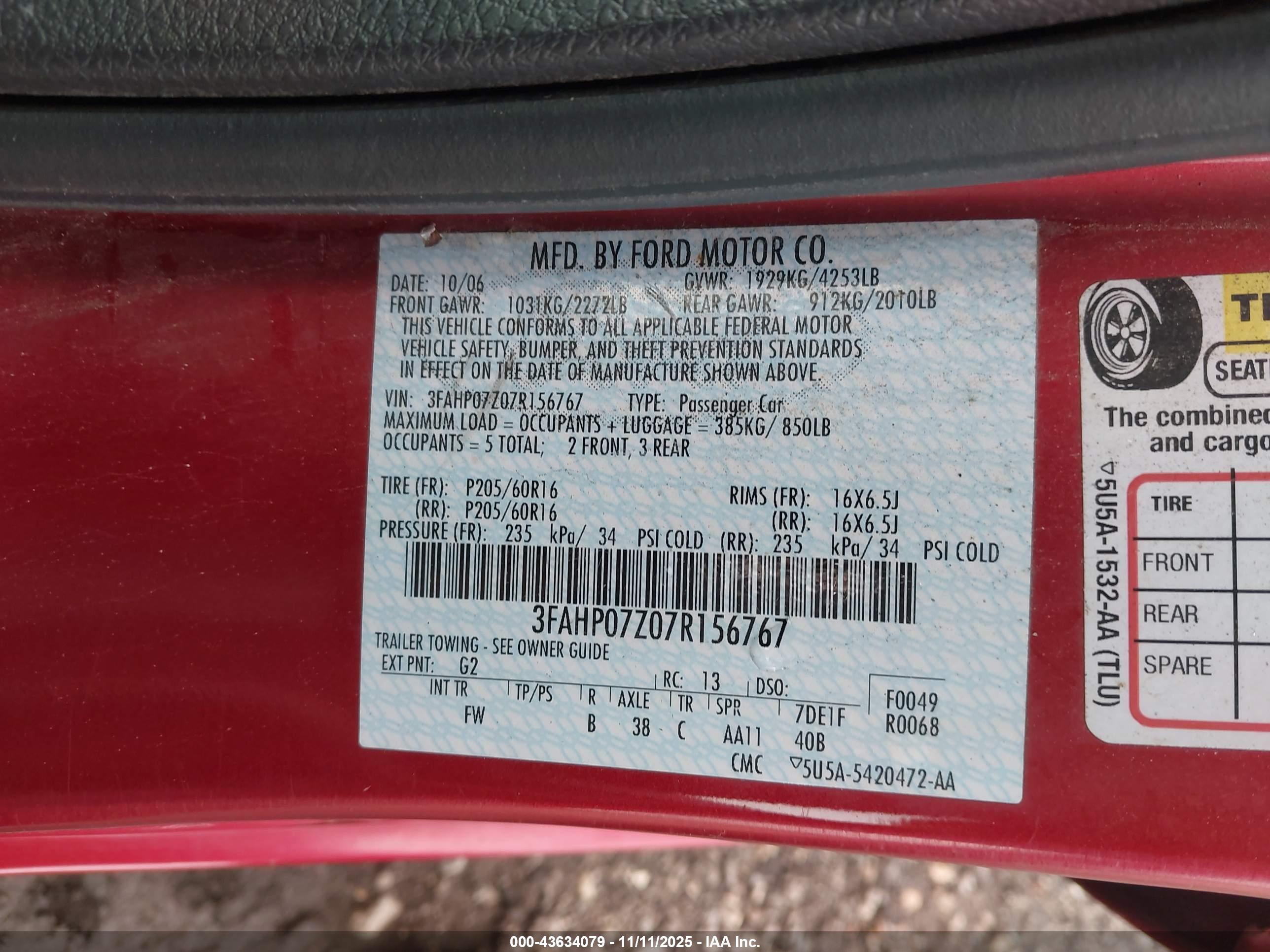FORD FUSION image 9