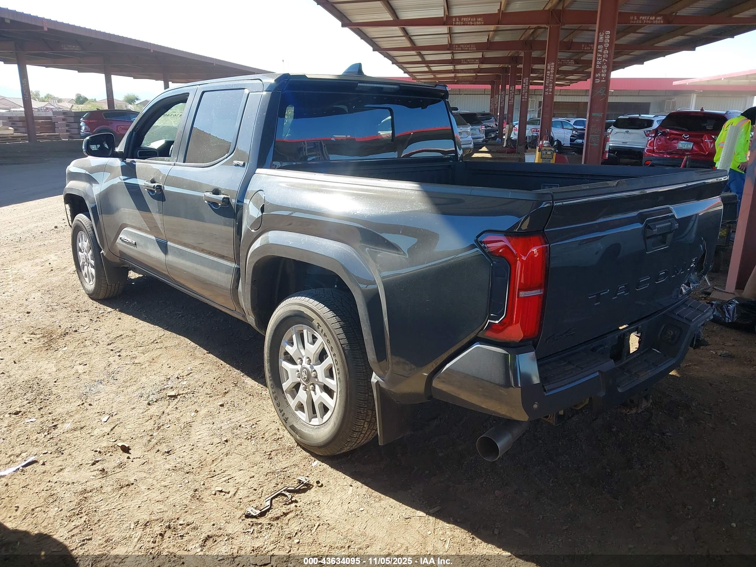 TOYOTA TACOMA image 3