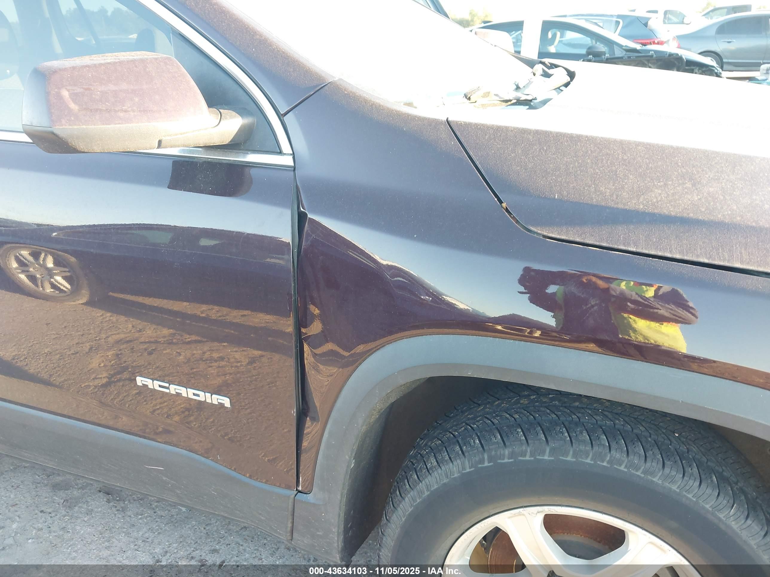 GMC ACADIA image 6