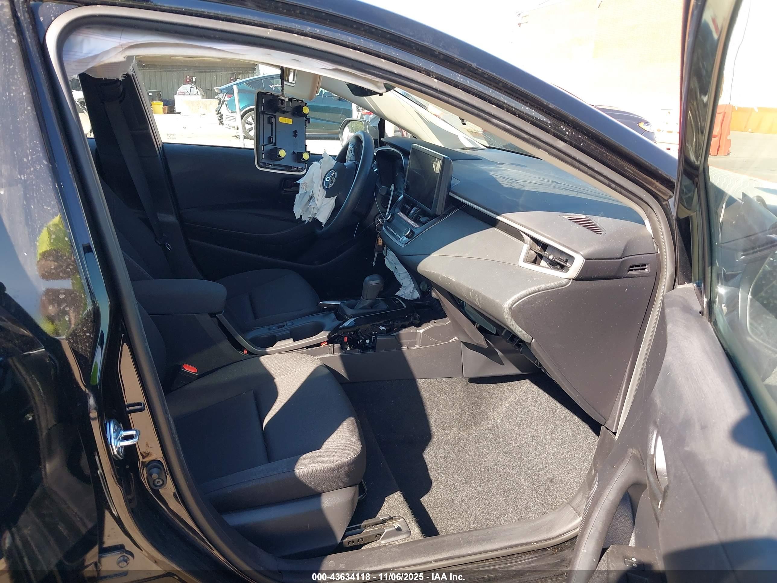 TOYOTA COROLLA image 5