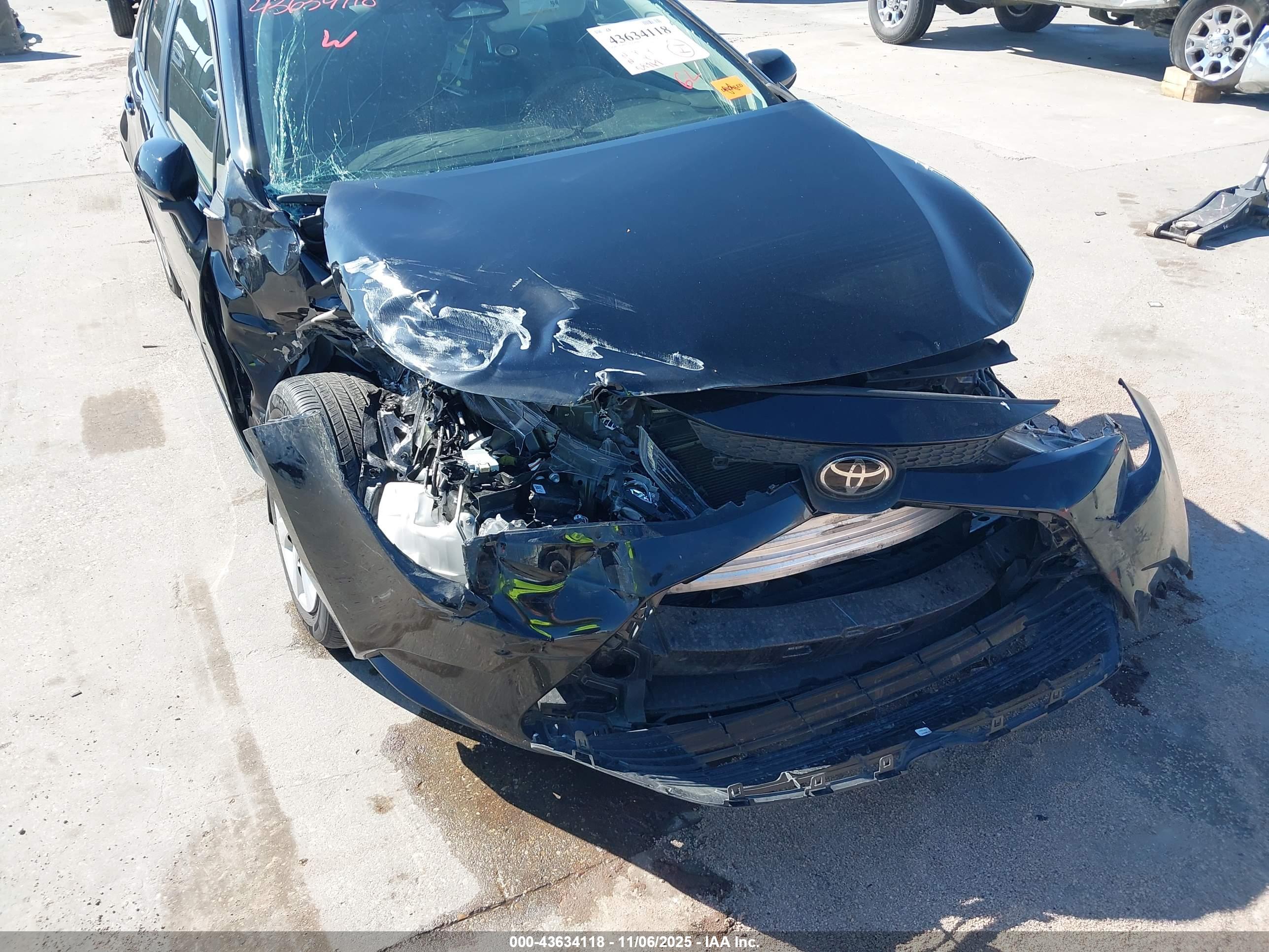 TOYOTA COROLLA image 6