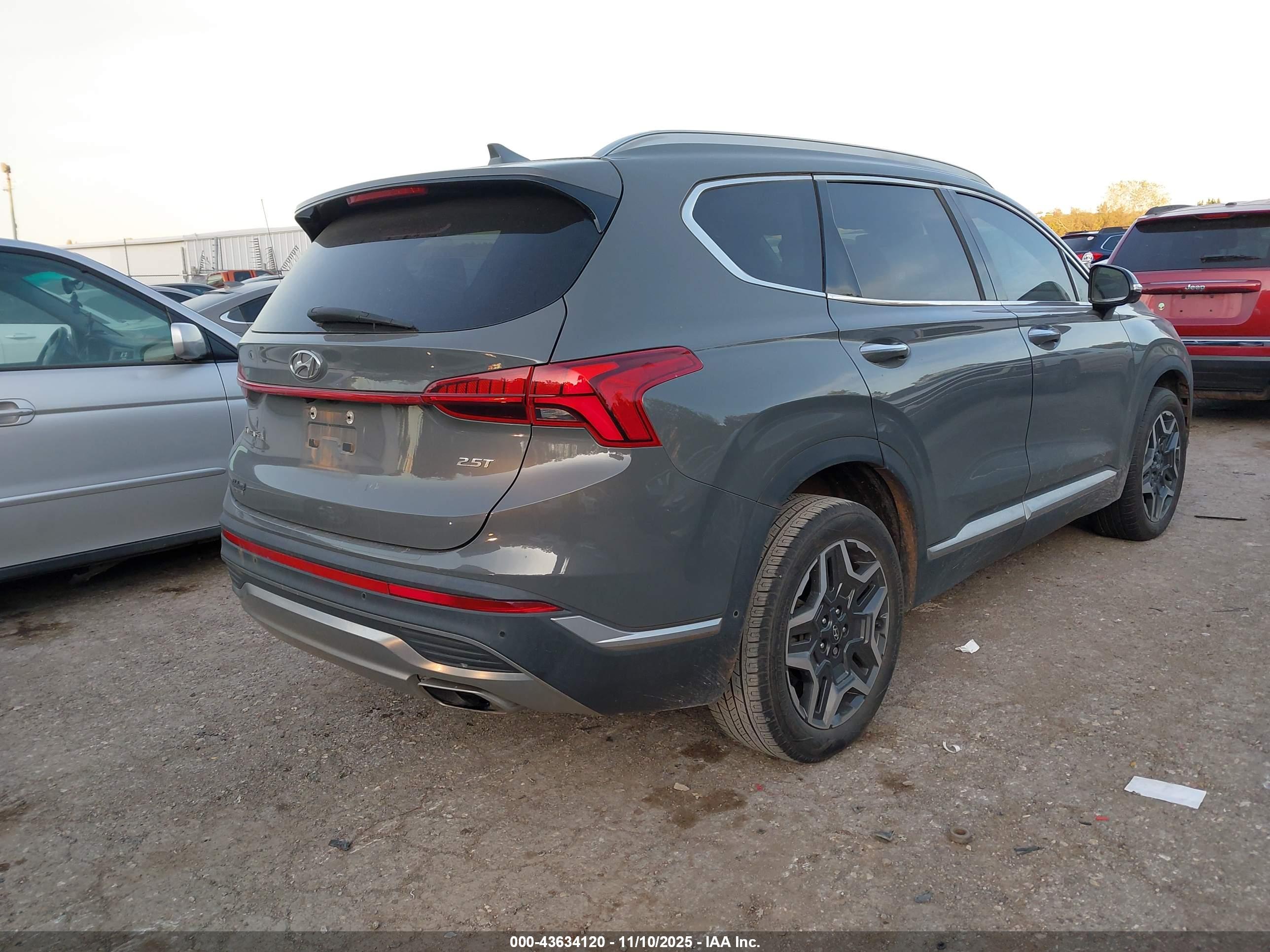 HYUNDAI SANTA image 4