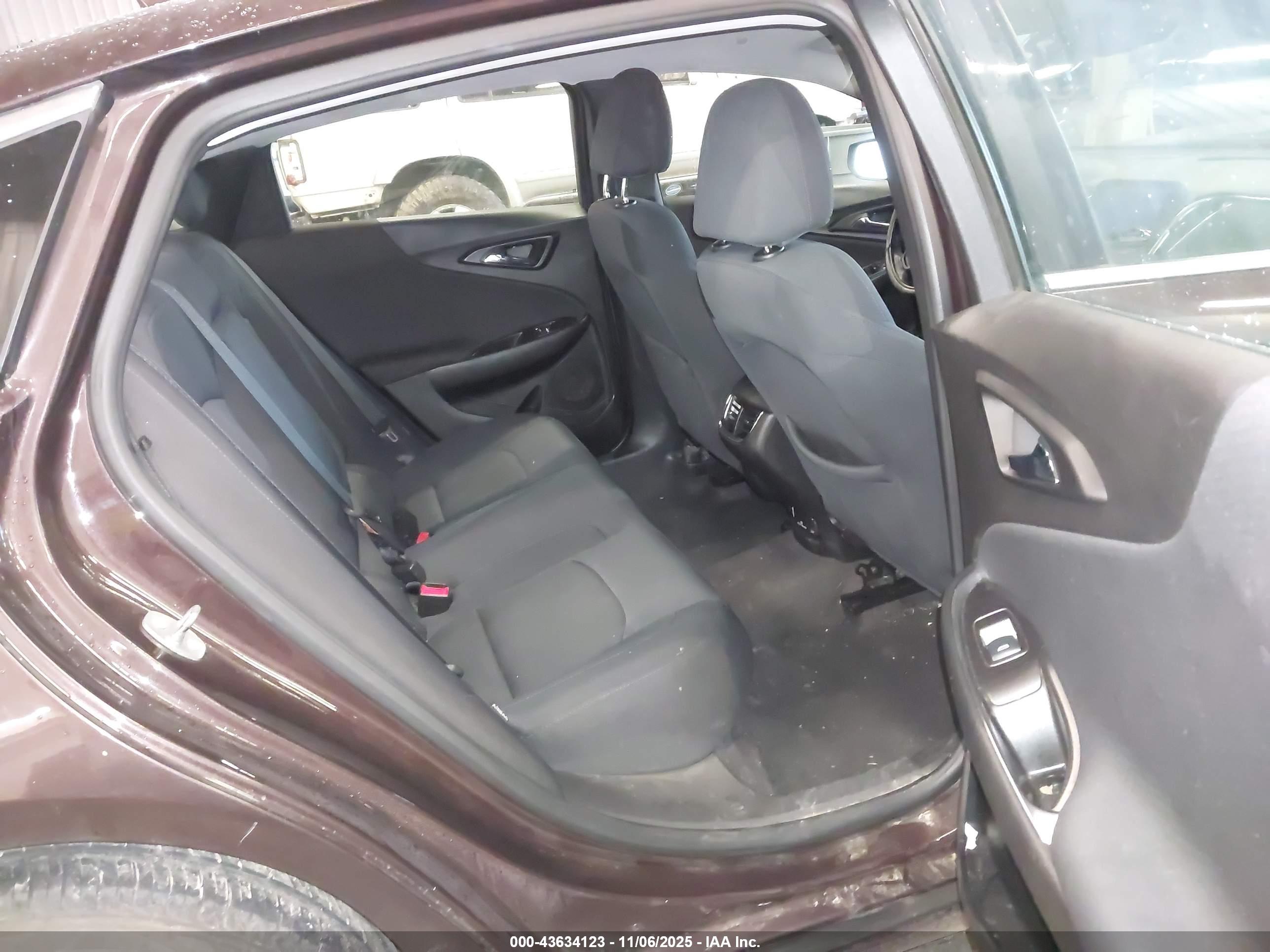 CHEVROLET MALIBU image 8