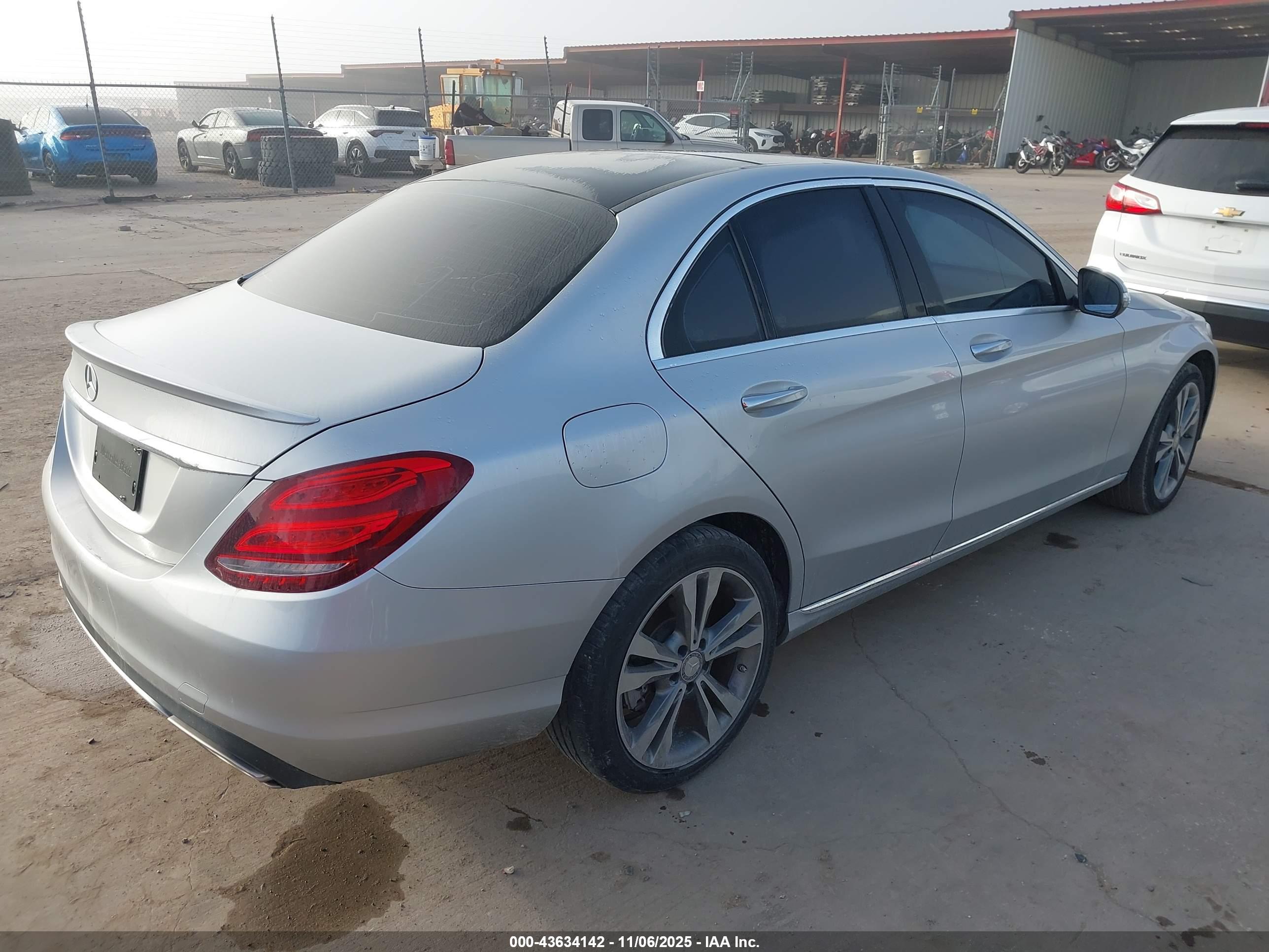 MERCEDES-BENZ C image 4