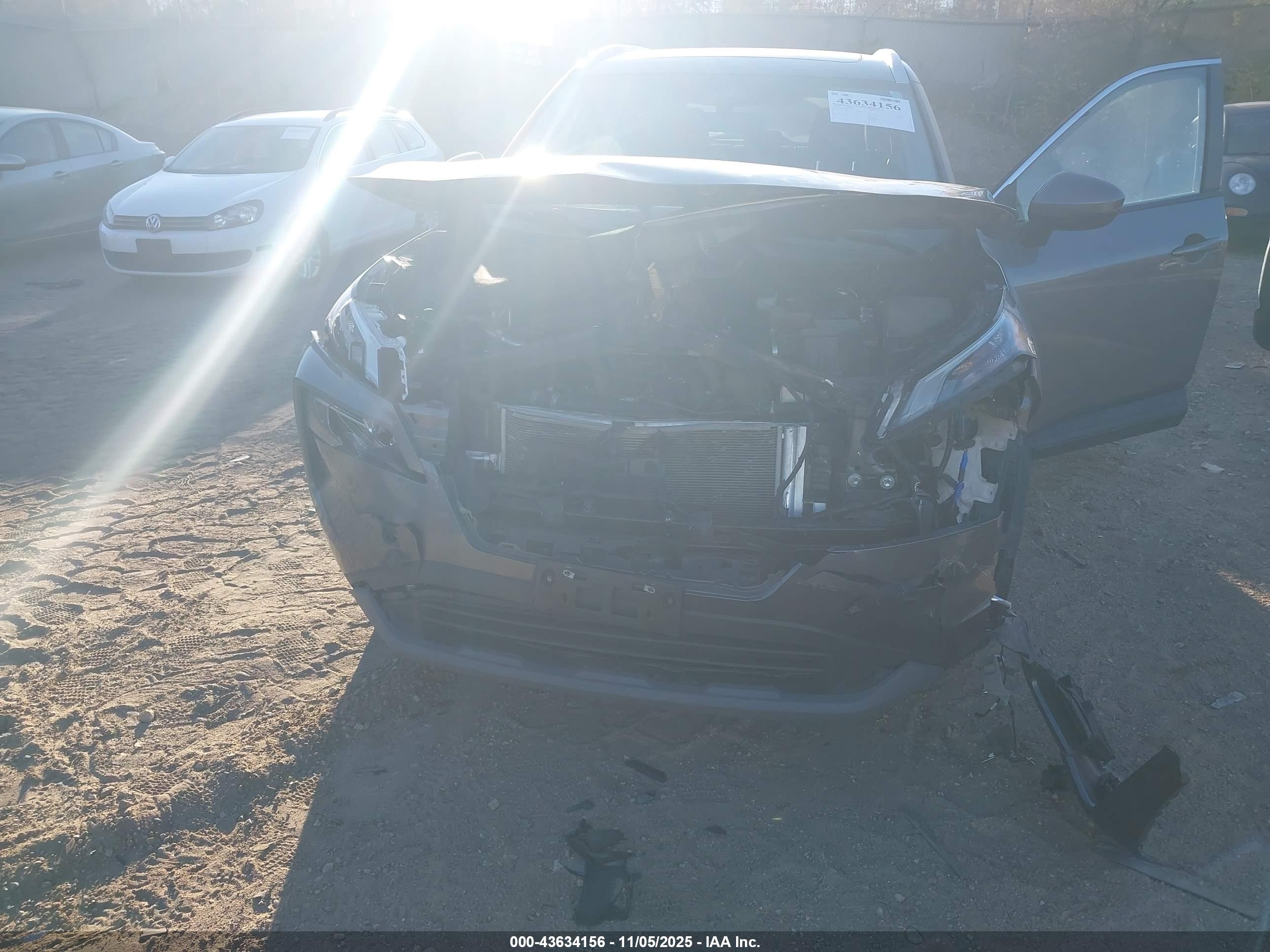 NISSAN ROGUE image 6