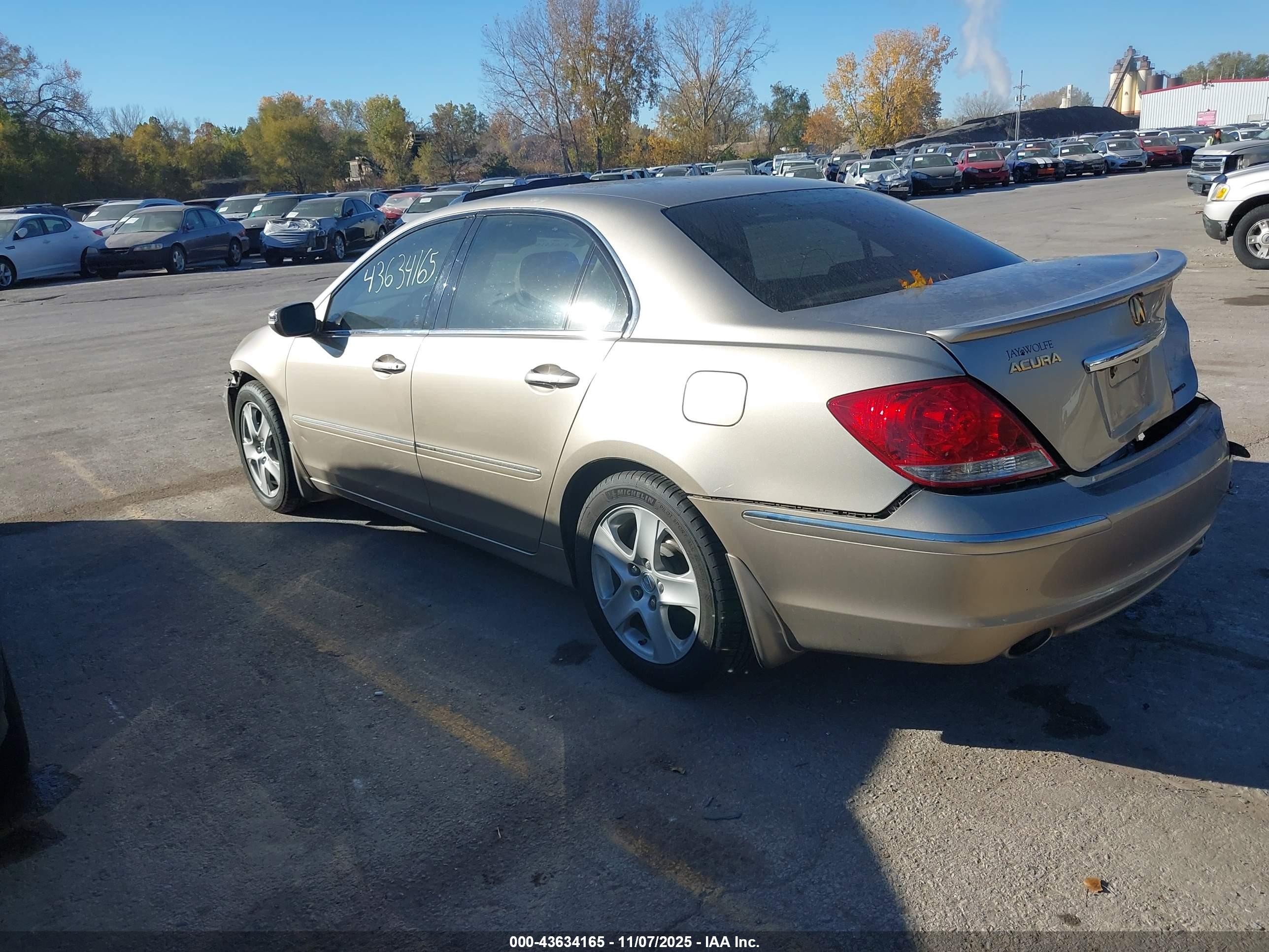 ACURA RL image 3