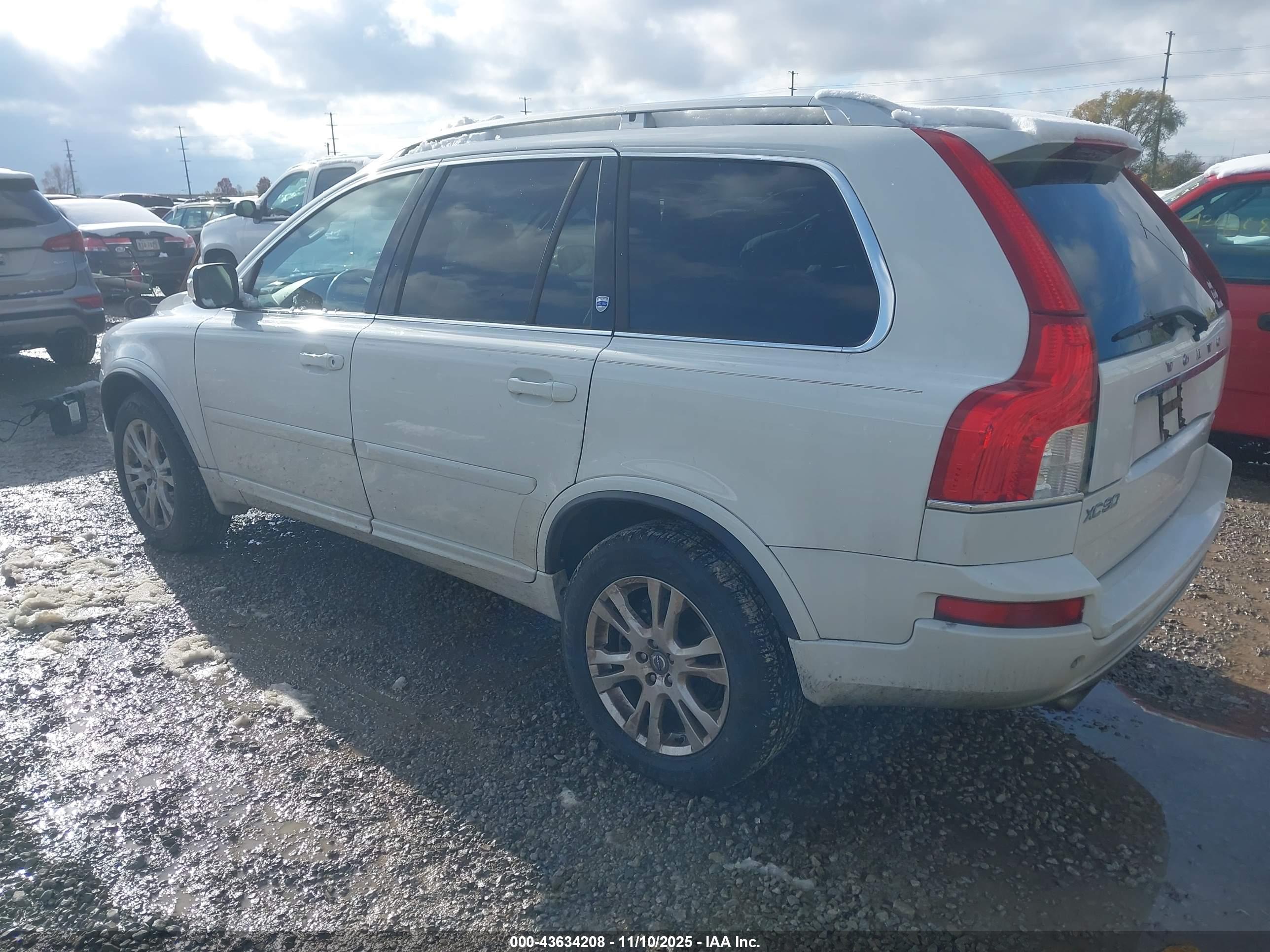 VOLVO XC90 image 3