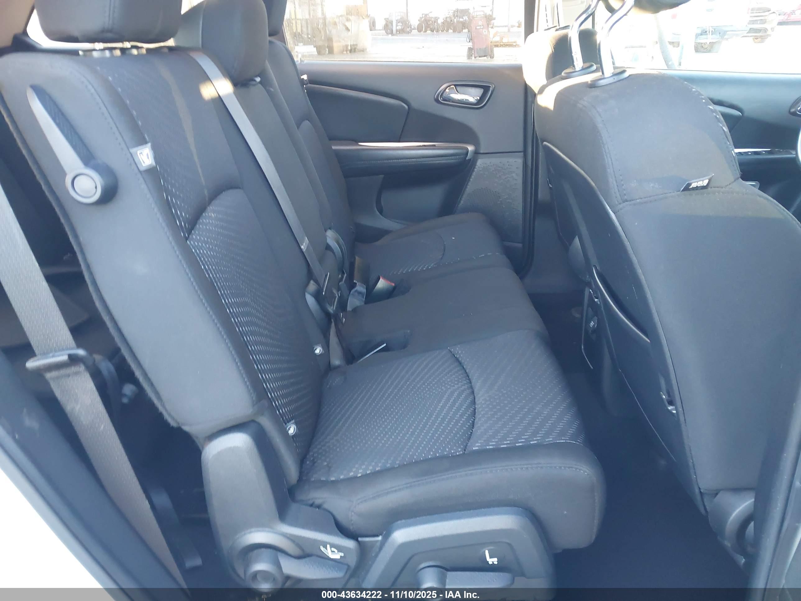 DODGE JOURNEY image 8