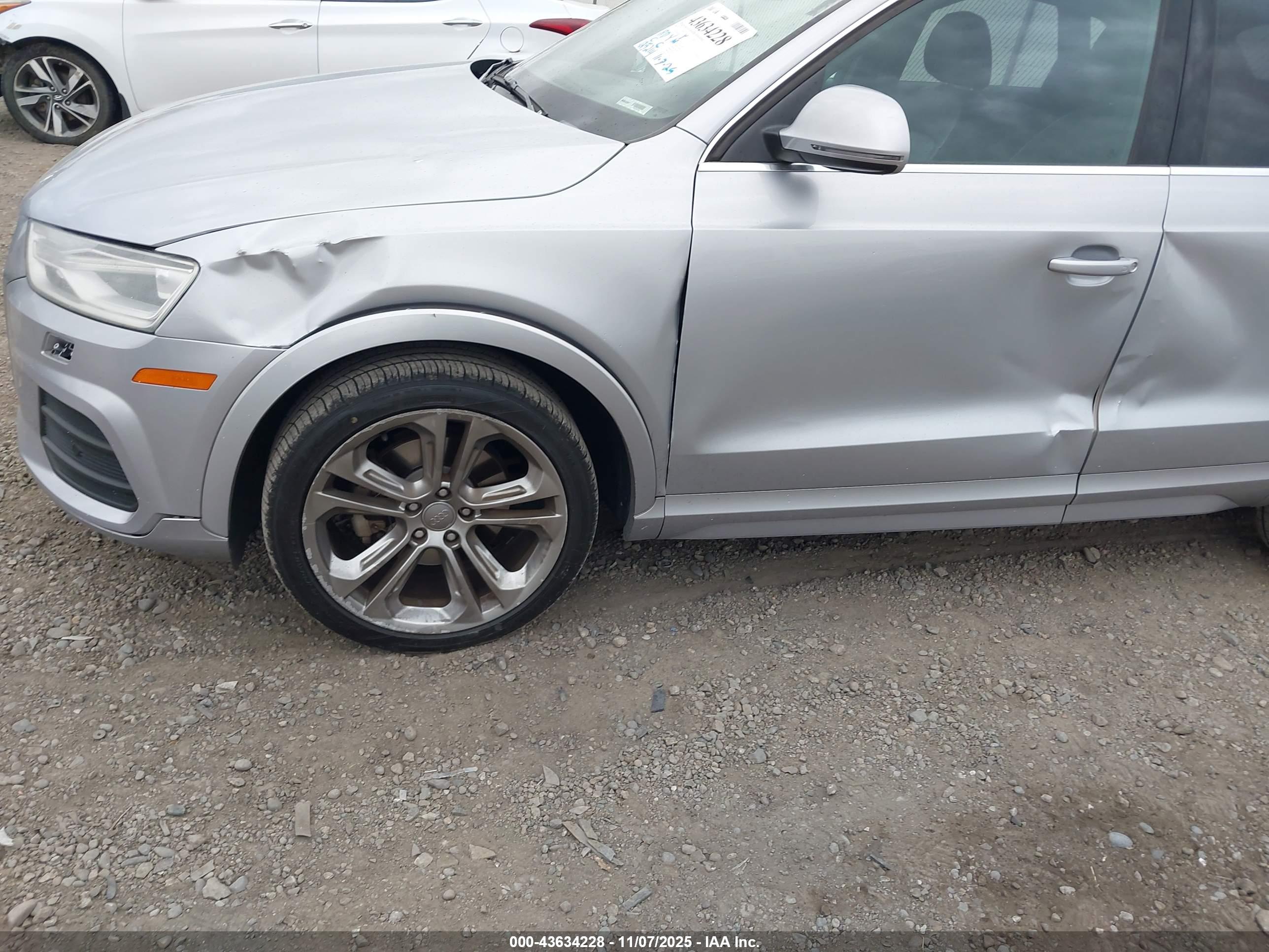 AUDI Q3 image 6
