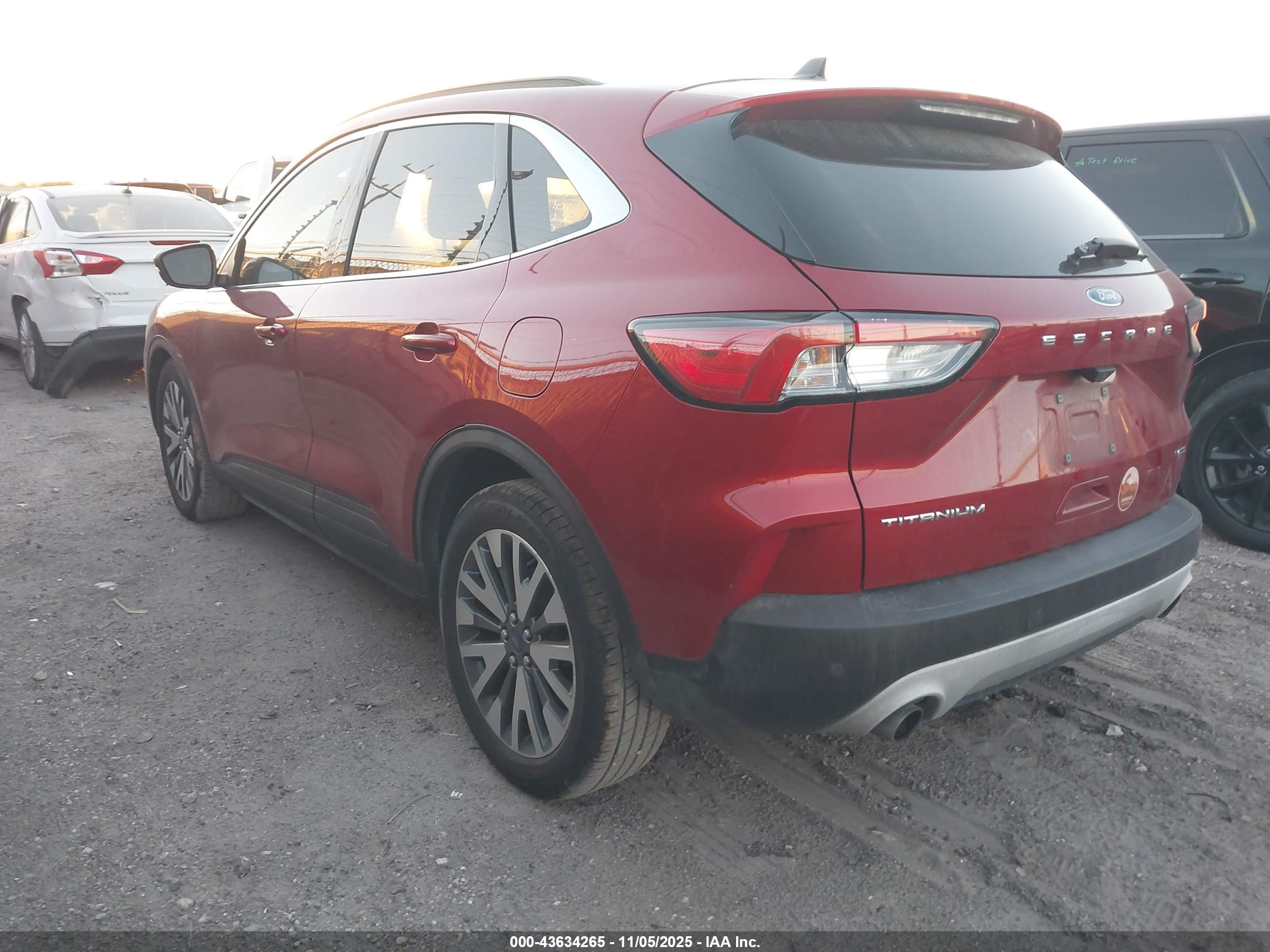 FORD ESCAPE image 3