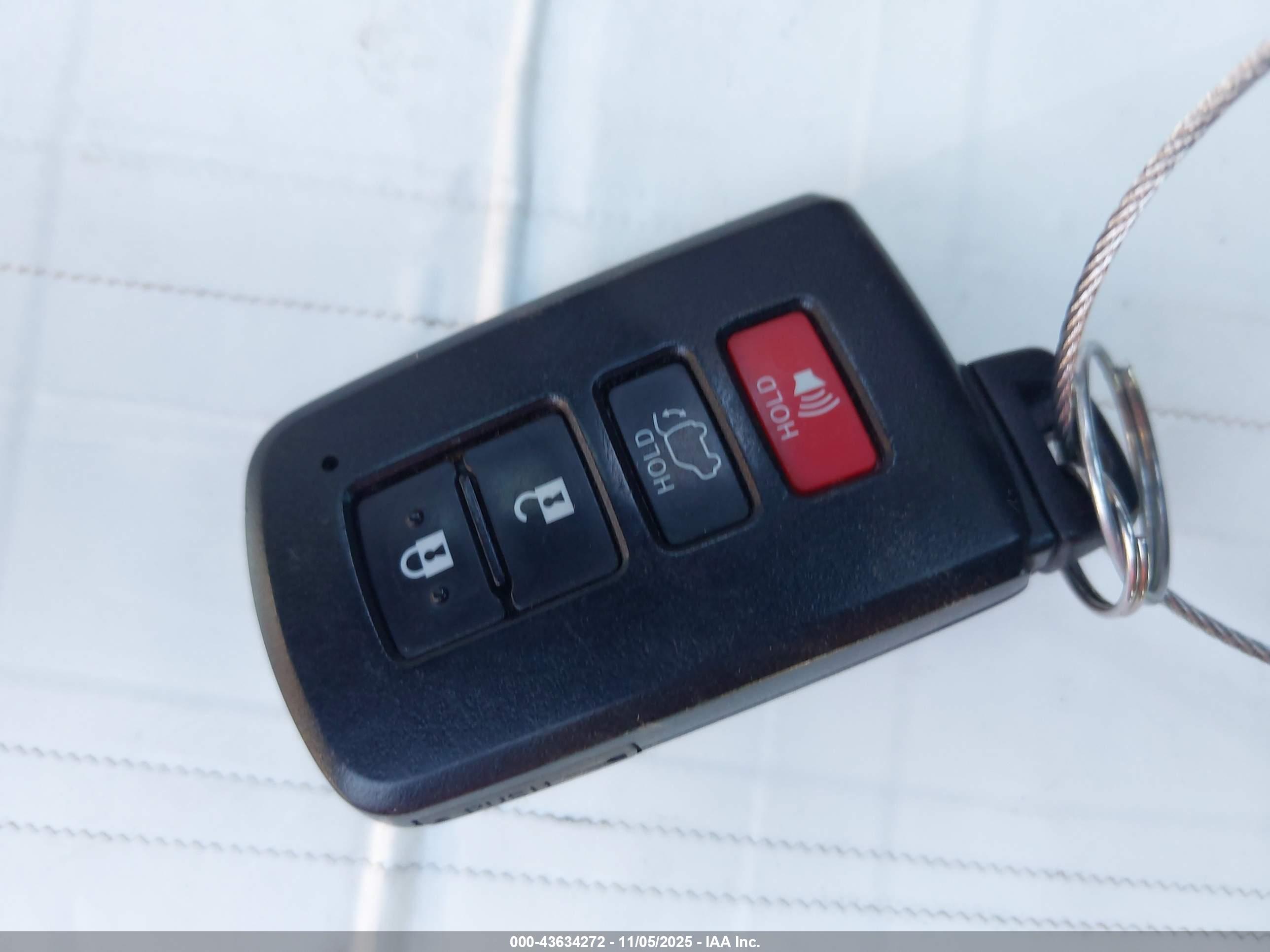 TOYOTA HIGHLANDER image 11