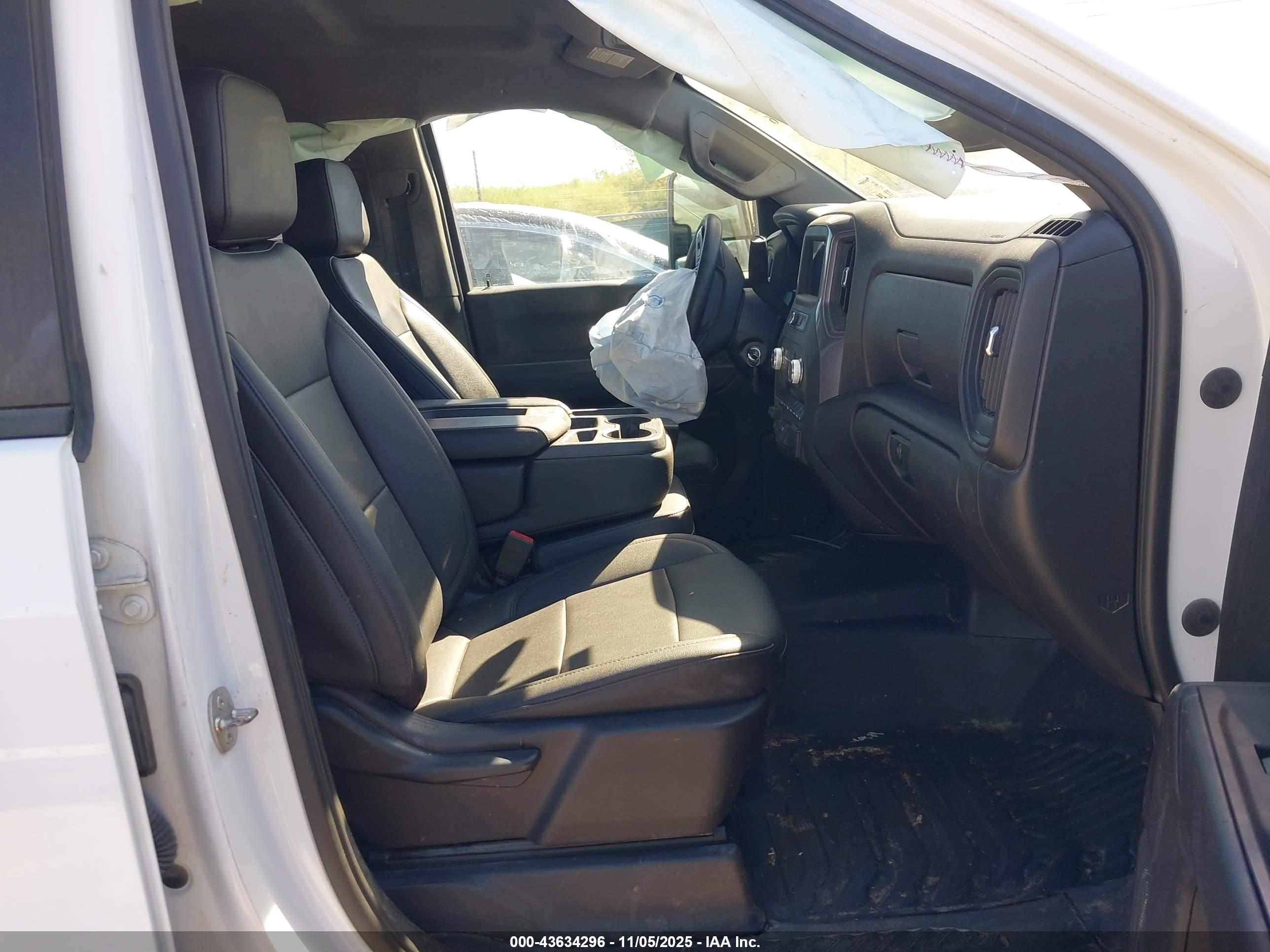 GMC SIERRA image 5