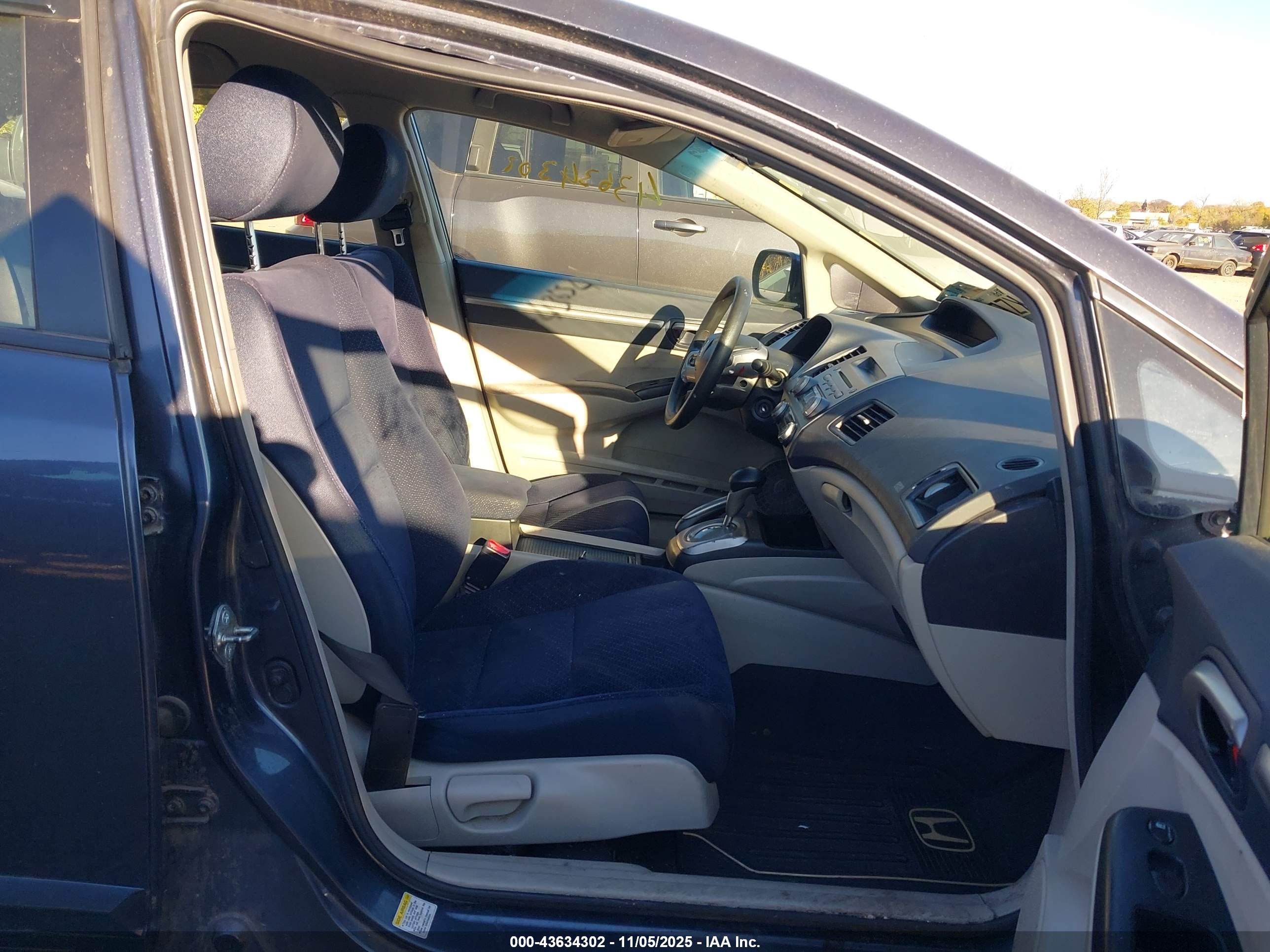 HONDA CIVIC image 5