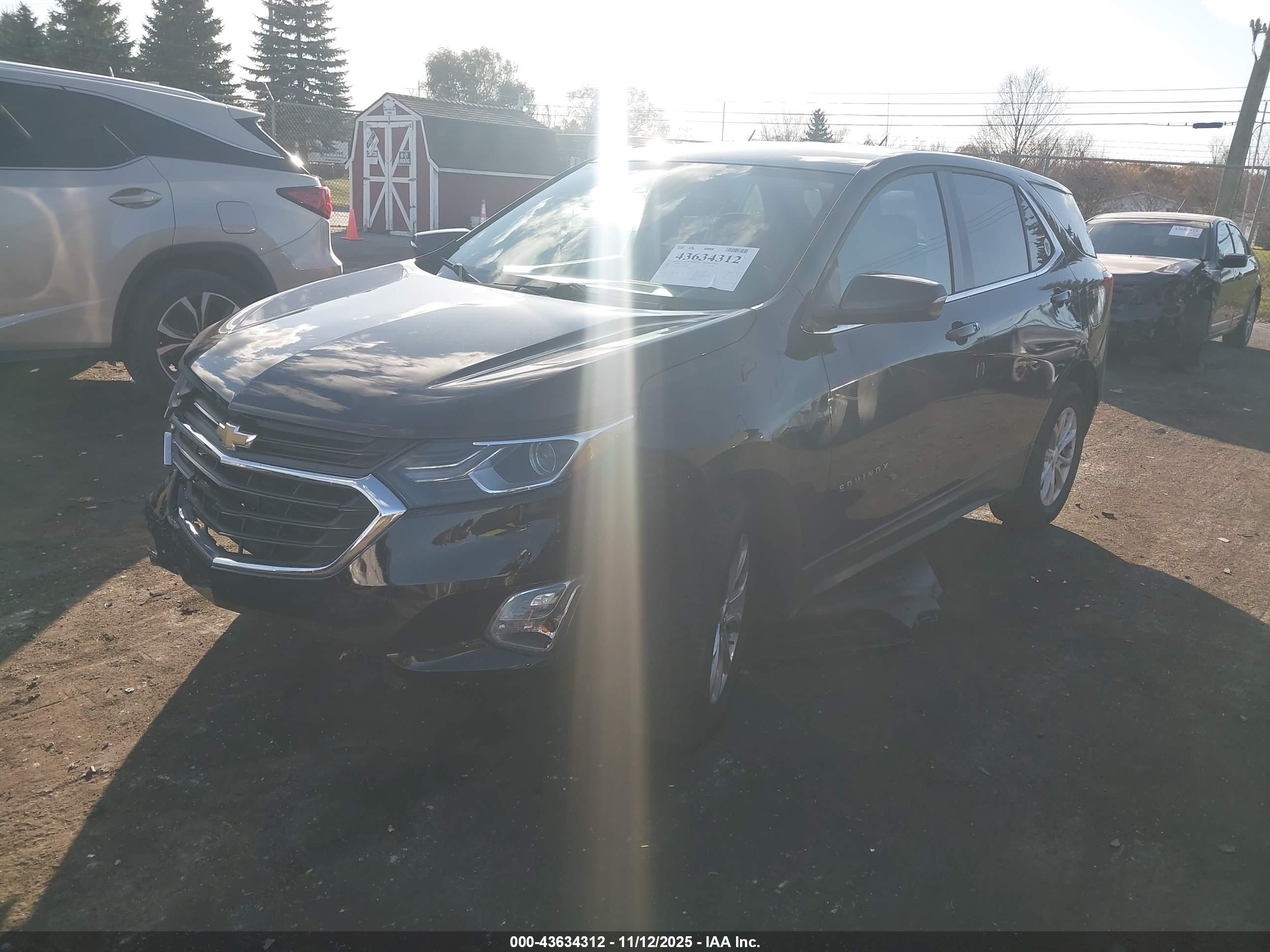 CHEVROLET EQUINOX image 2