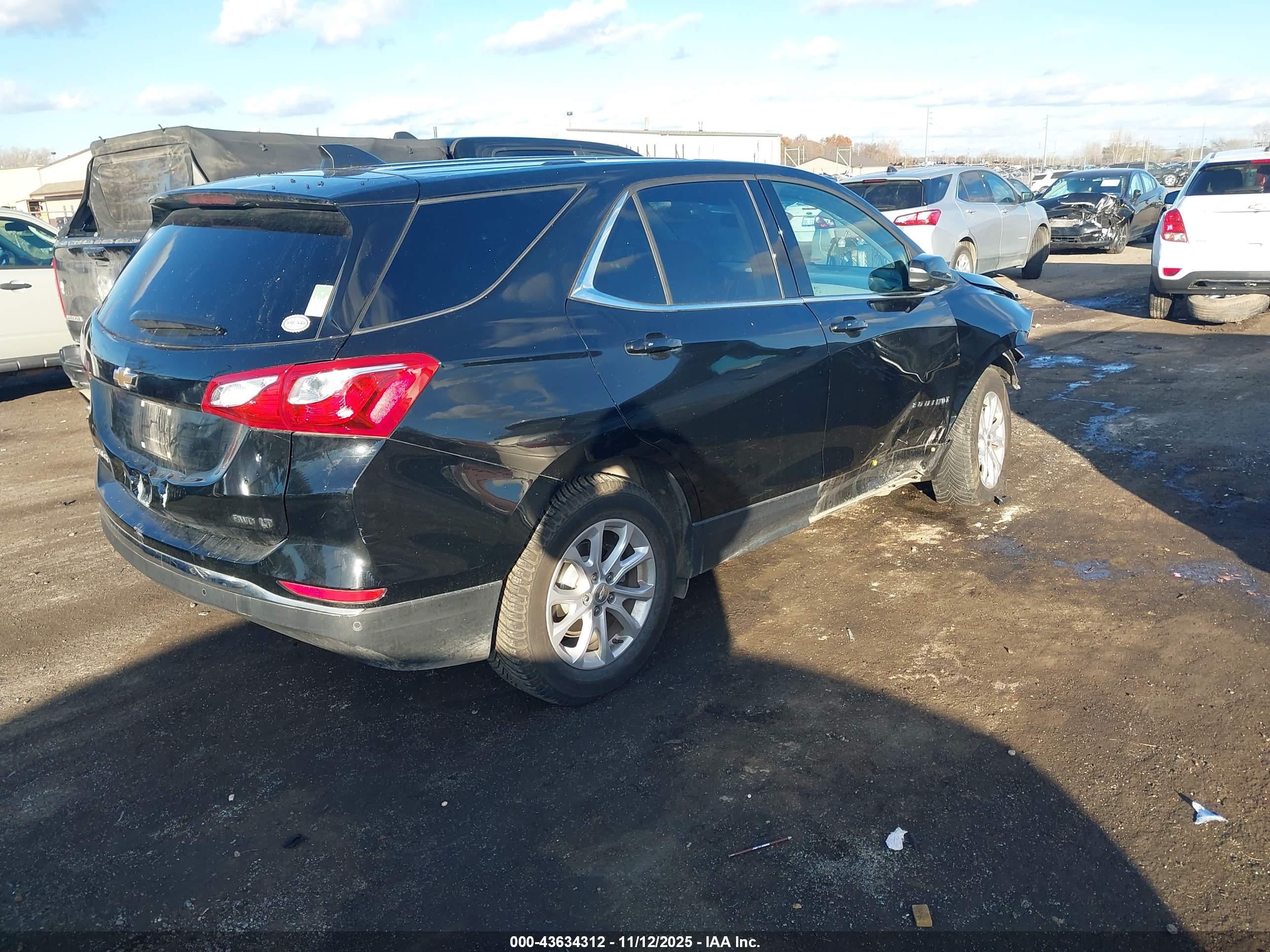 CHEVROLET EQUINOX image 4