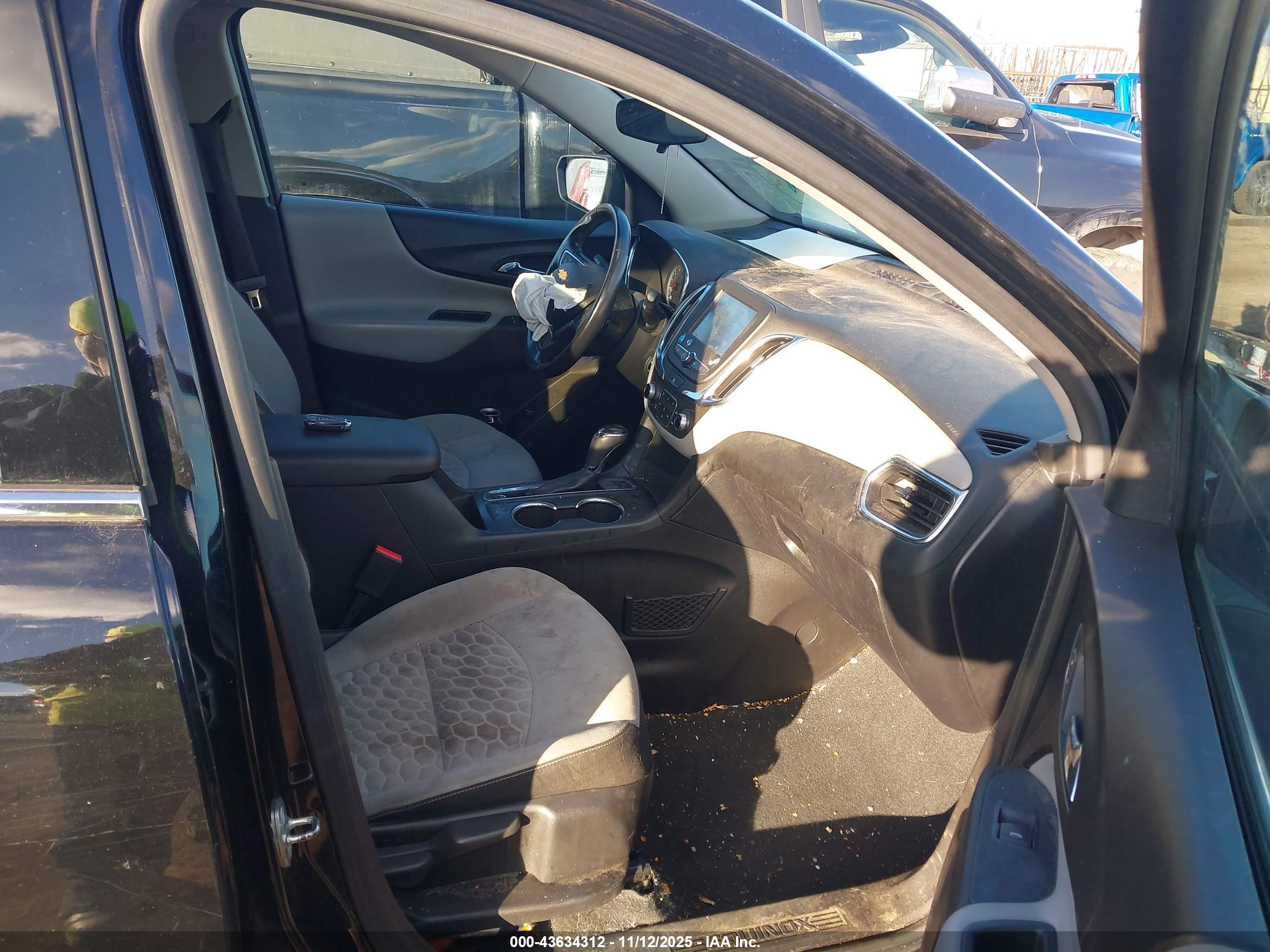 CHEVROLET EQUINOX image 5