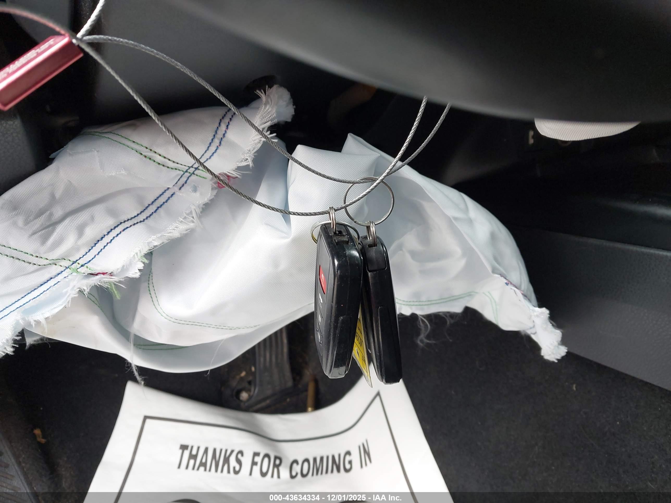 TOYOTA CAMRY image 11