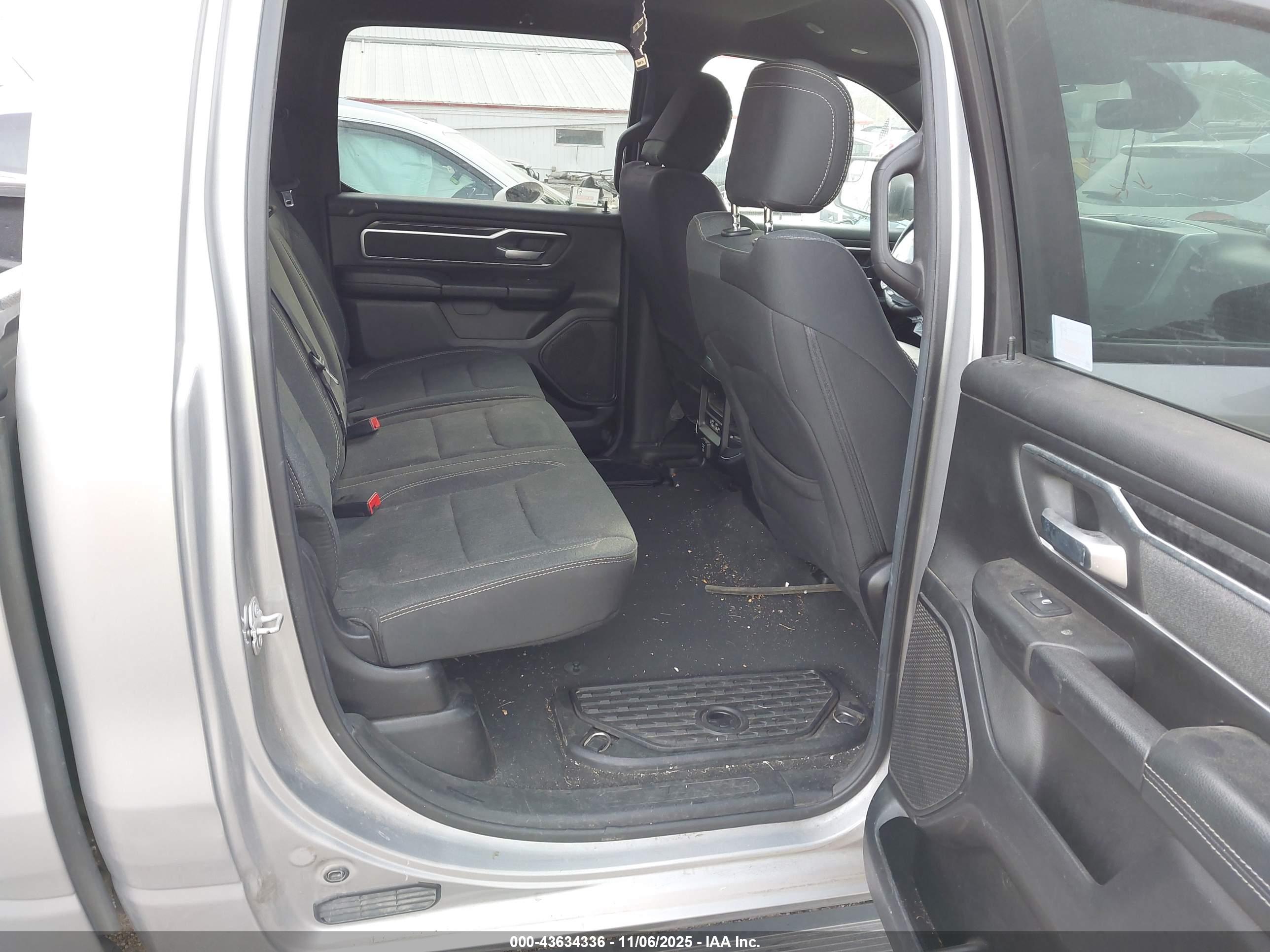 RAM 1500 image 8