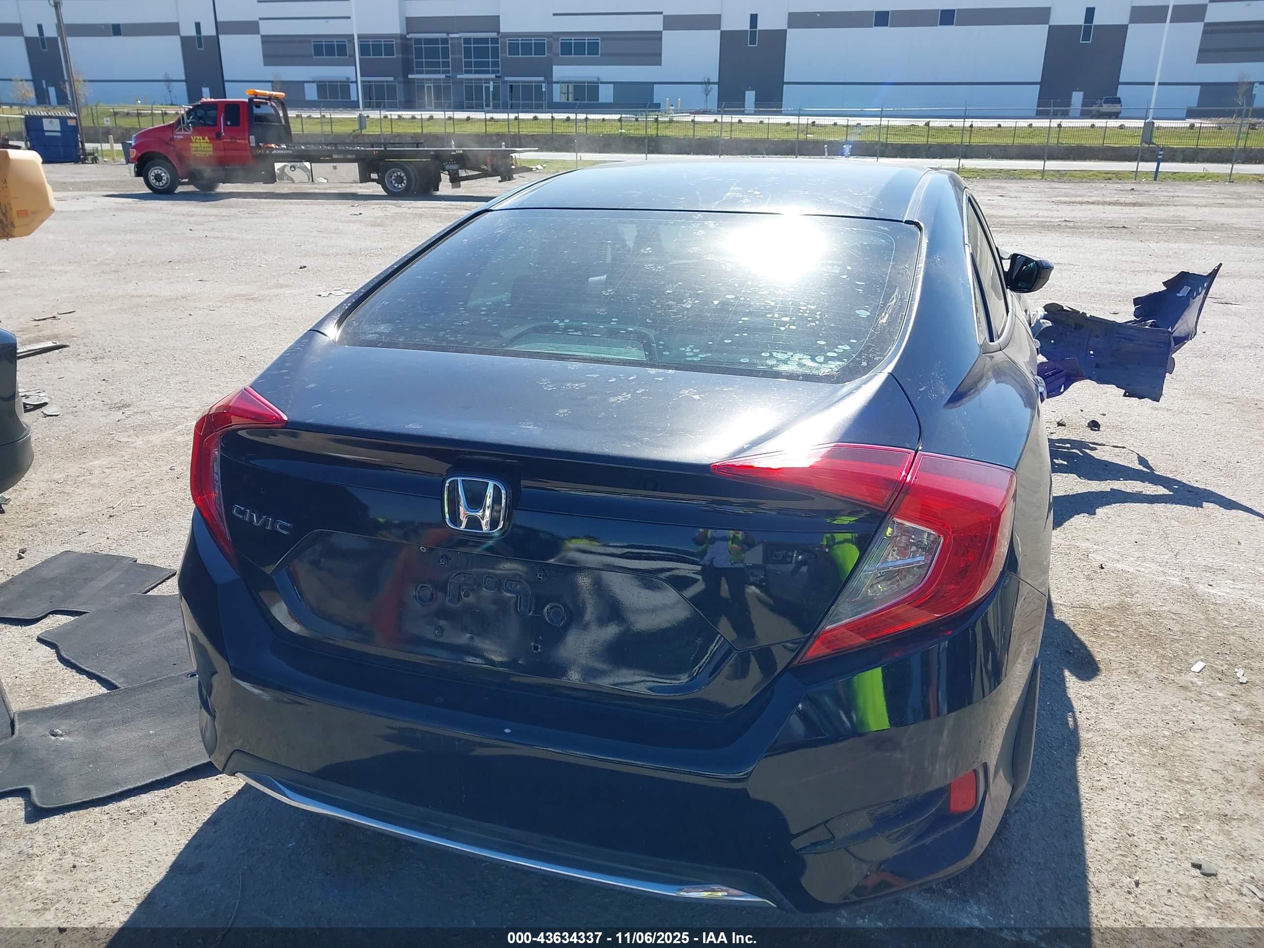 HONDA CIVIC image 4