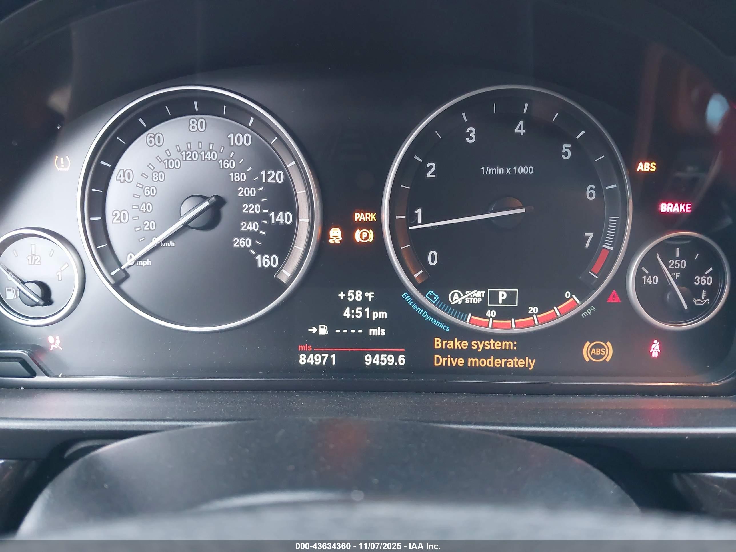 BMW 528I image 7