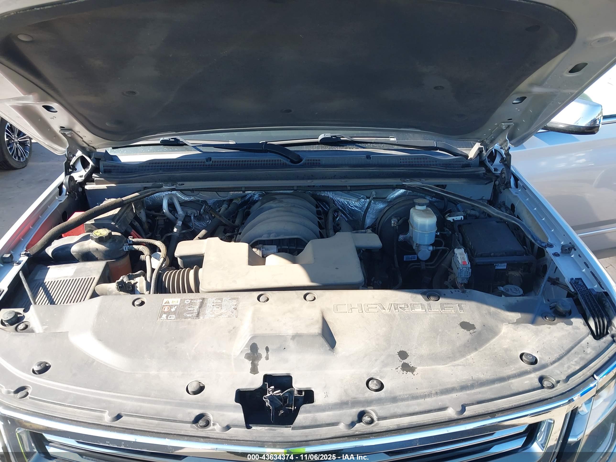 CHEVROLET TAHOE image 10