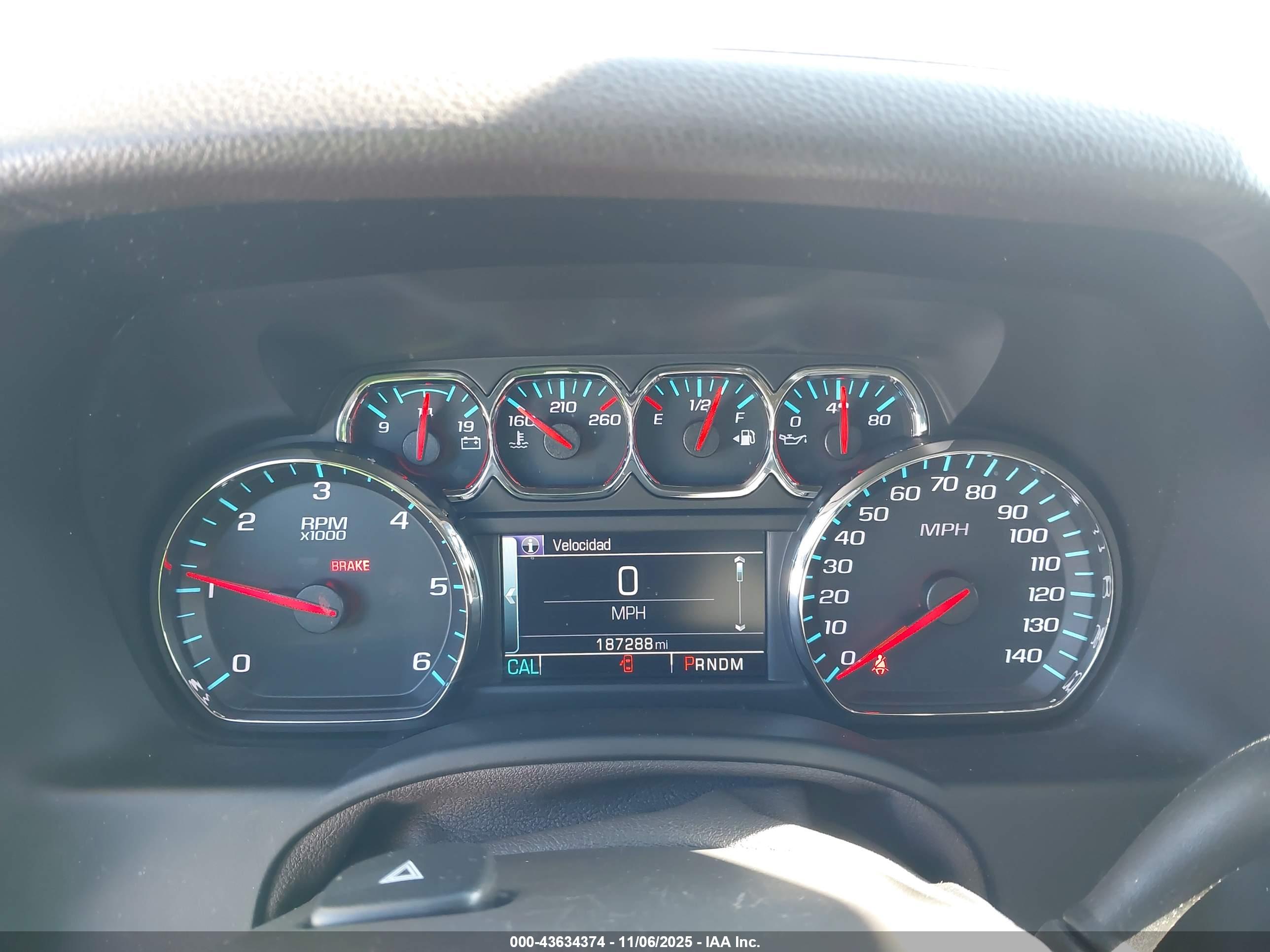 CHEVROLET TAHOE image 7