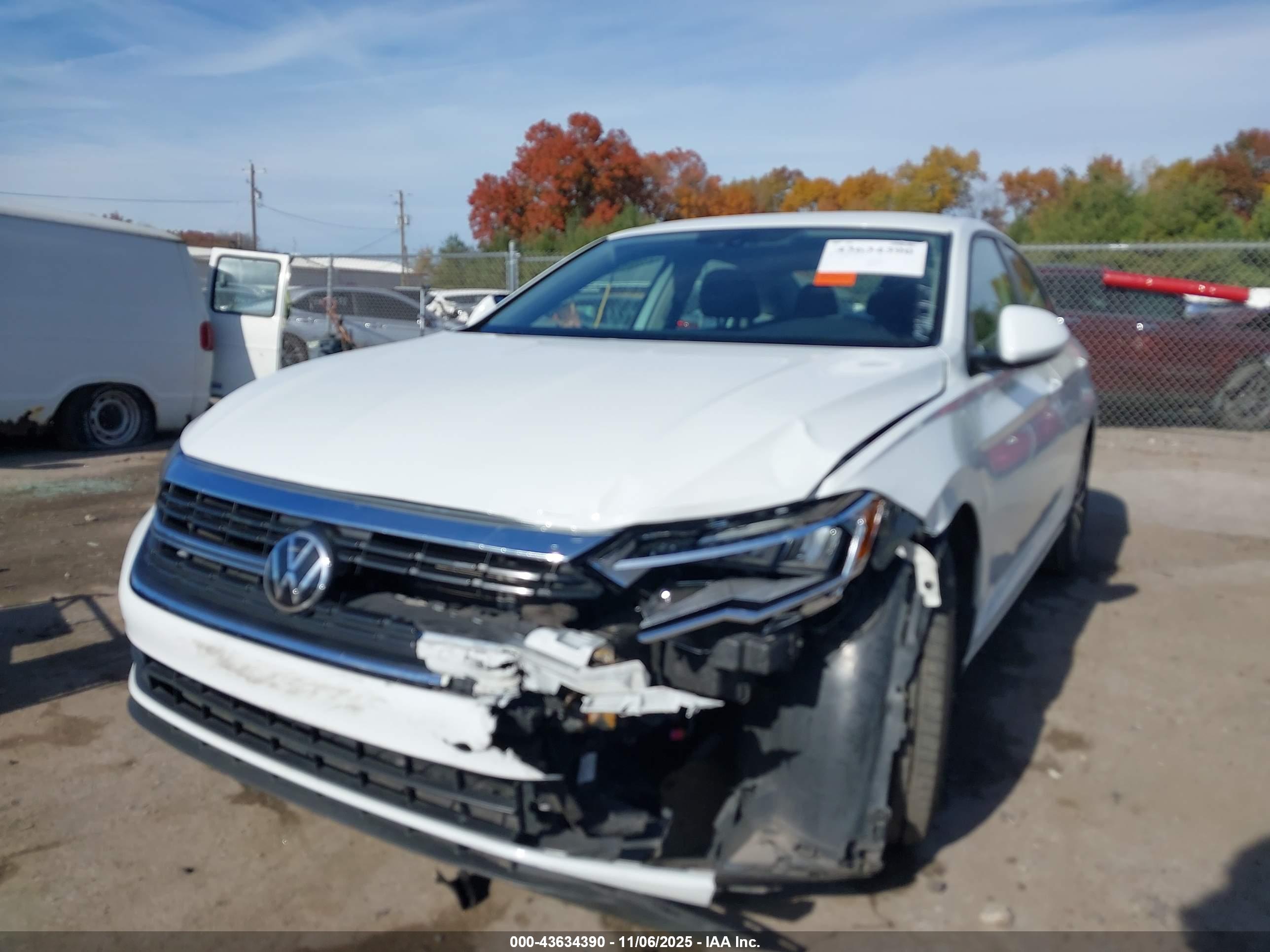 VOLKSWAGEN JETTA image 6