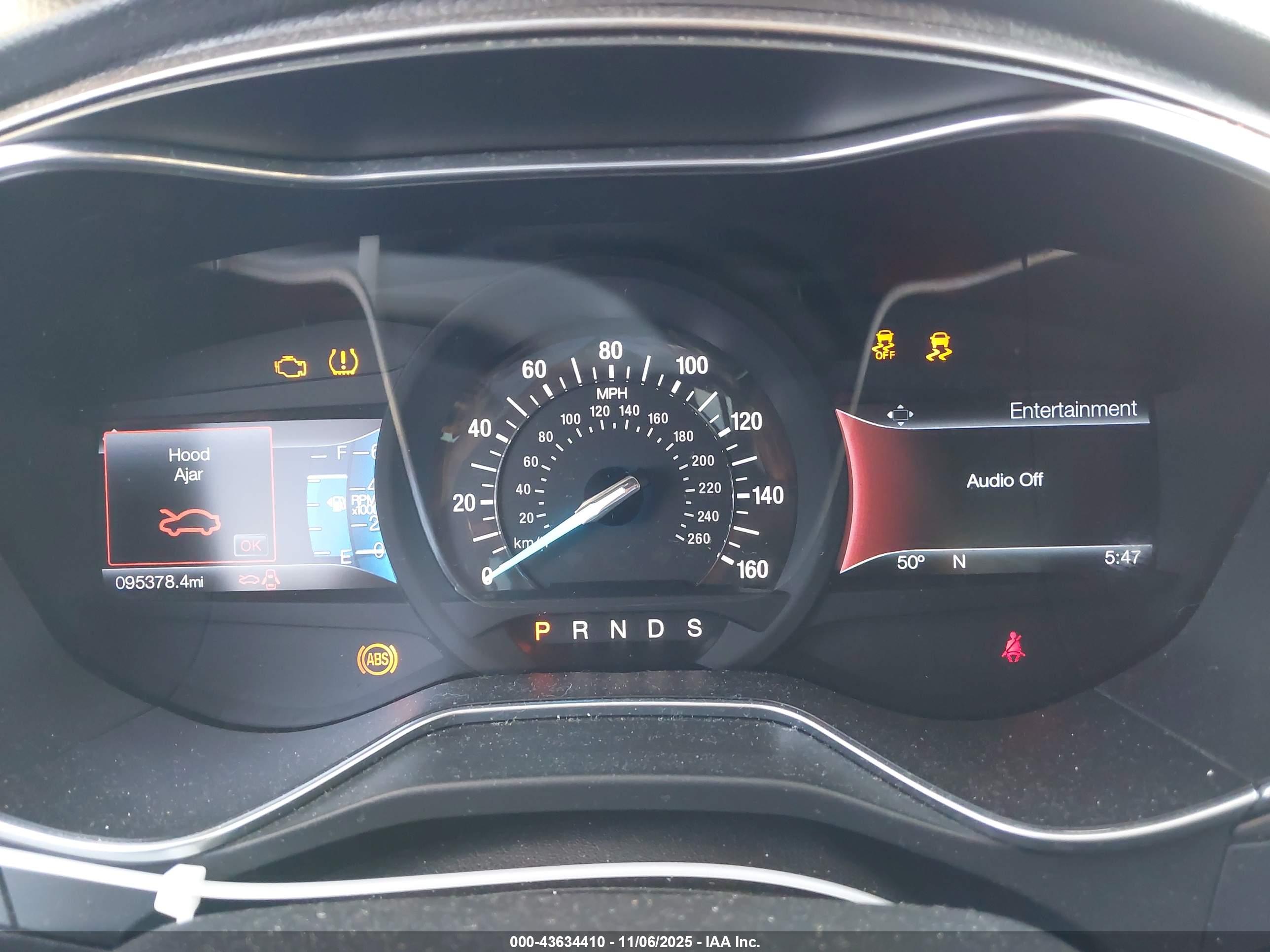 FORD FUSION image 7