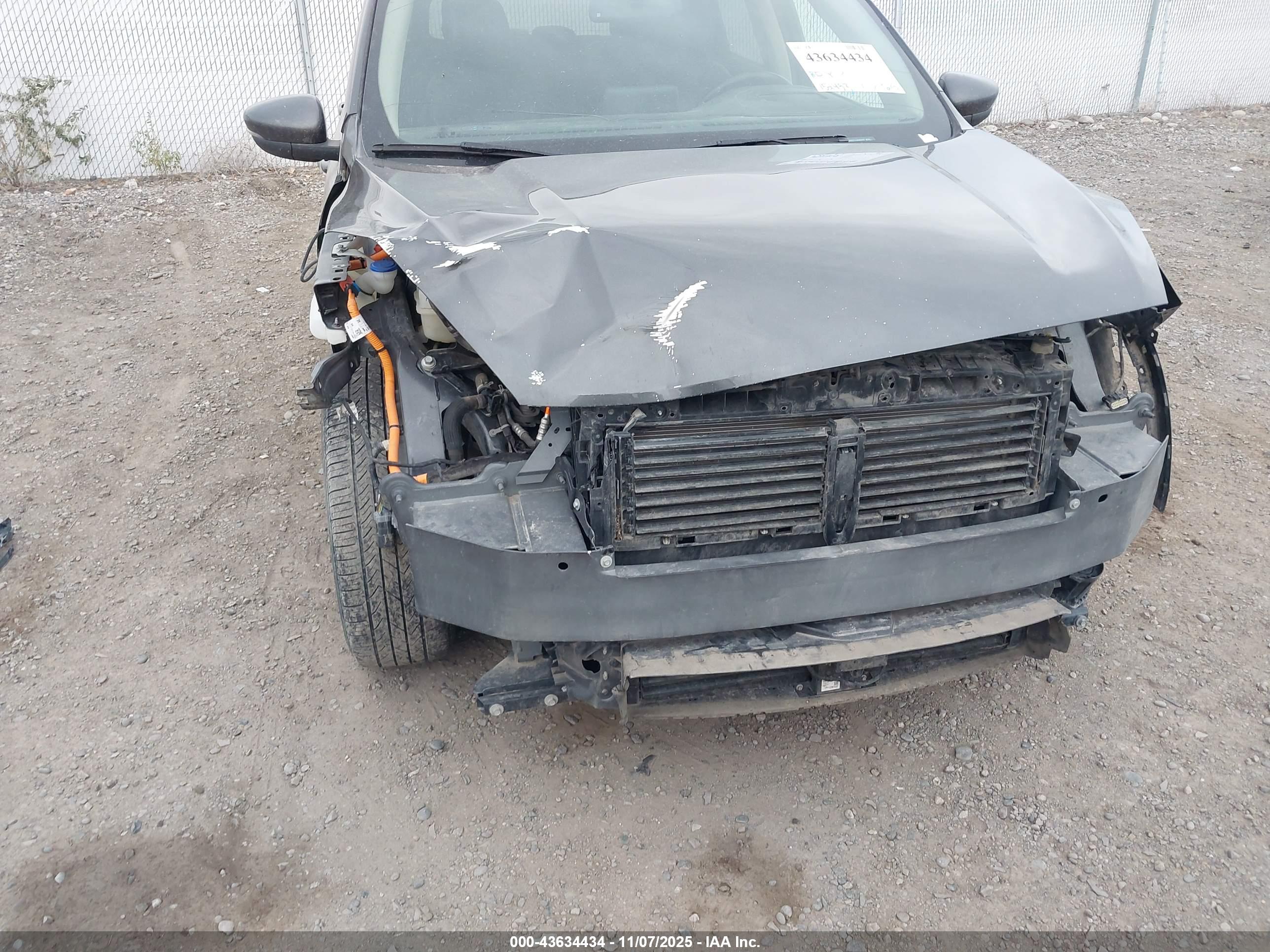 FORD ESCAPE image 6