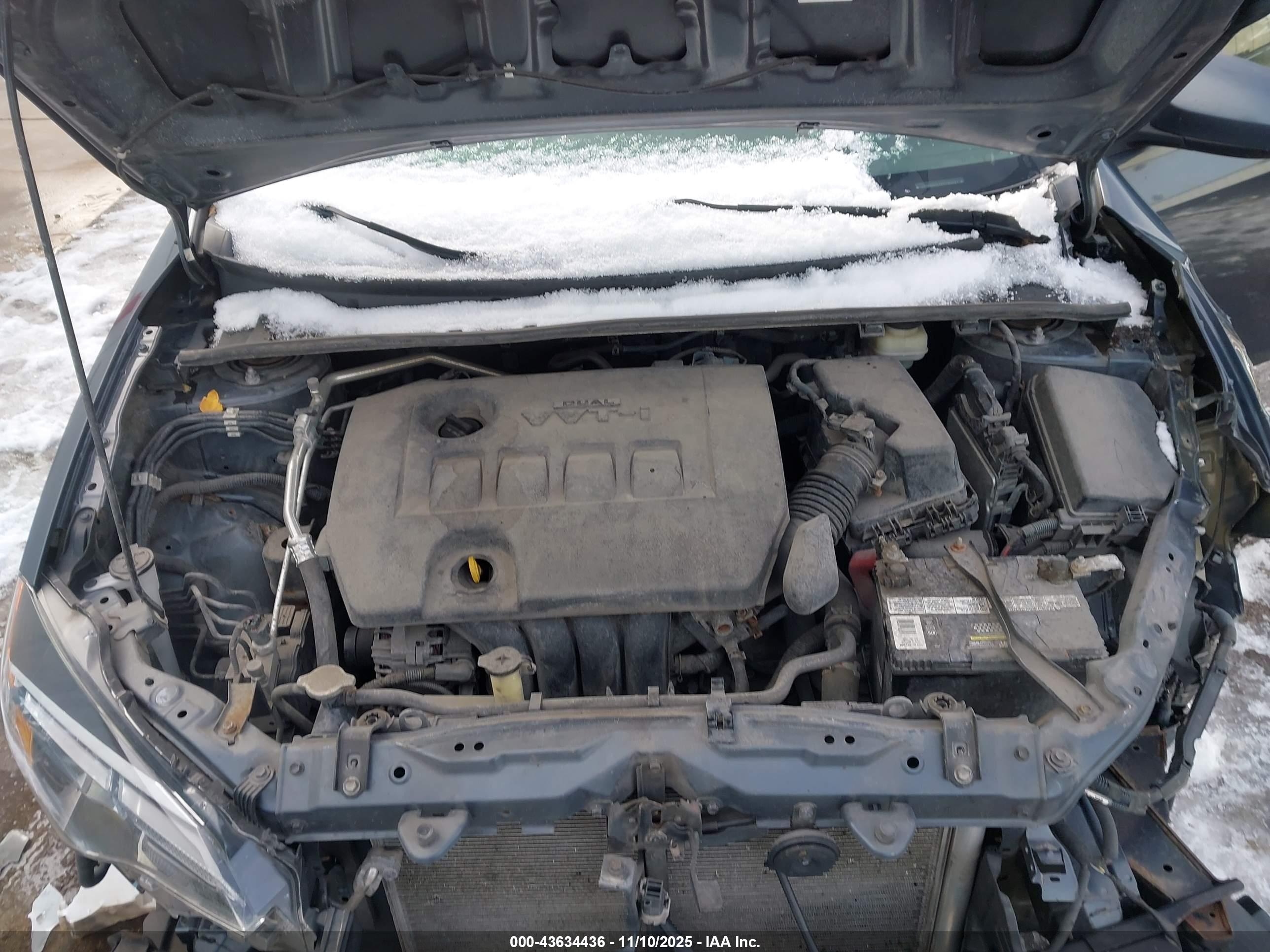 TOYOTA COROLLA image 10