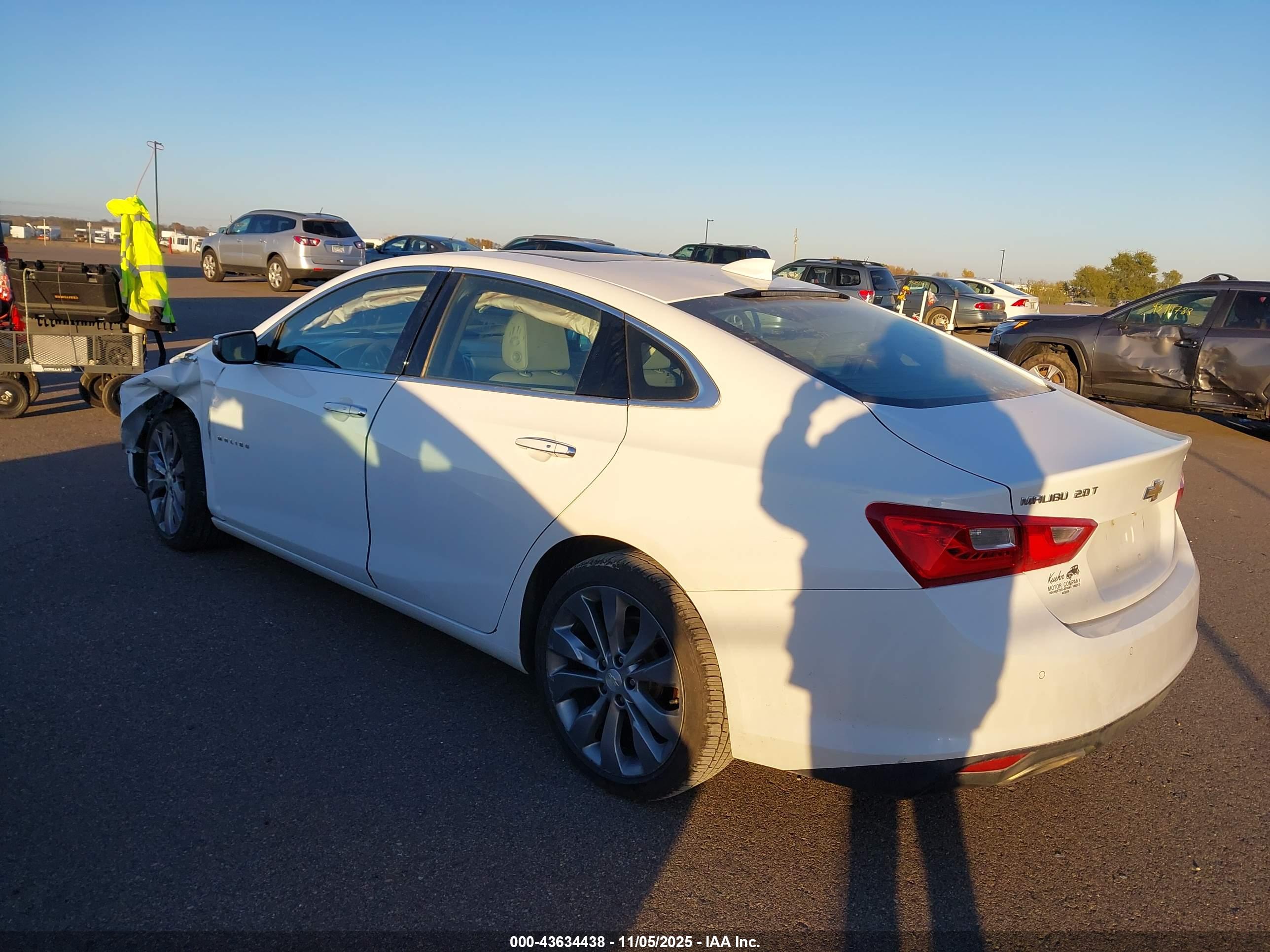 CHEVROLET MALIBU image 3