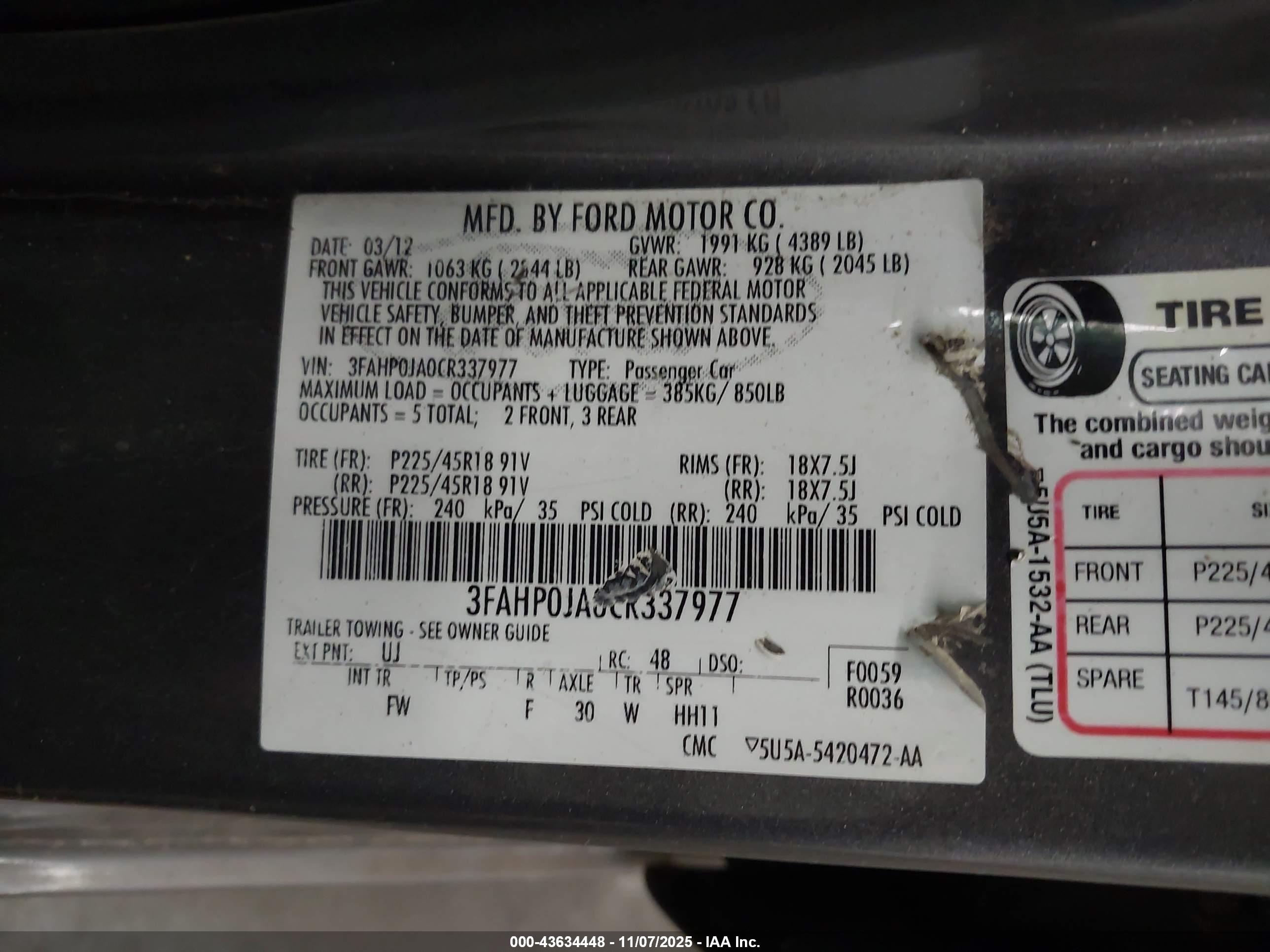 FORD FUSION image 9