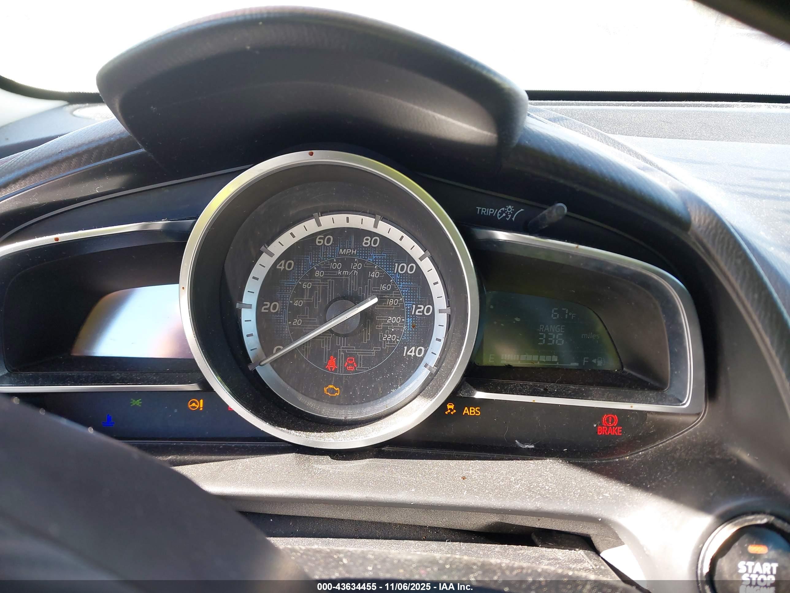 TOYOTA YARIS image 7