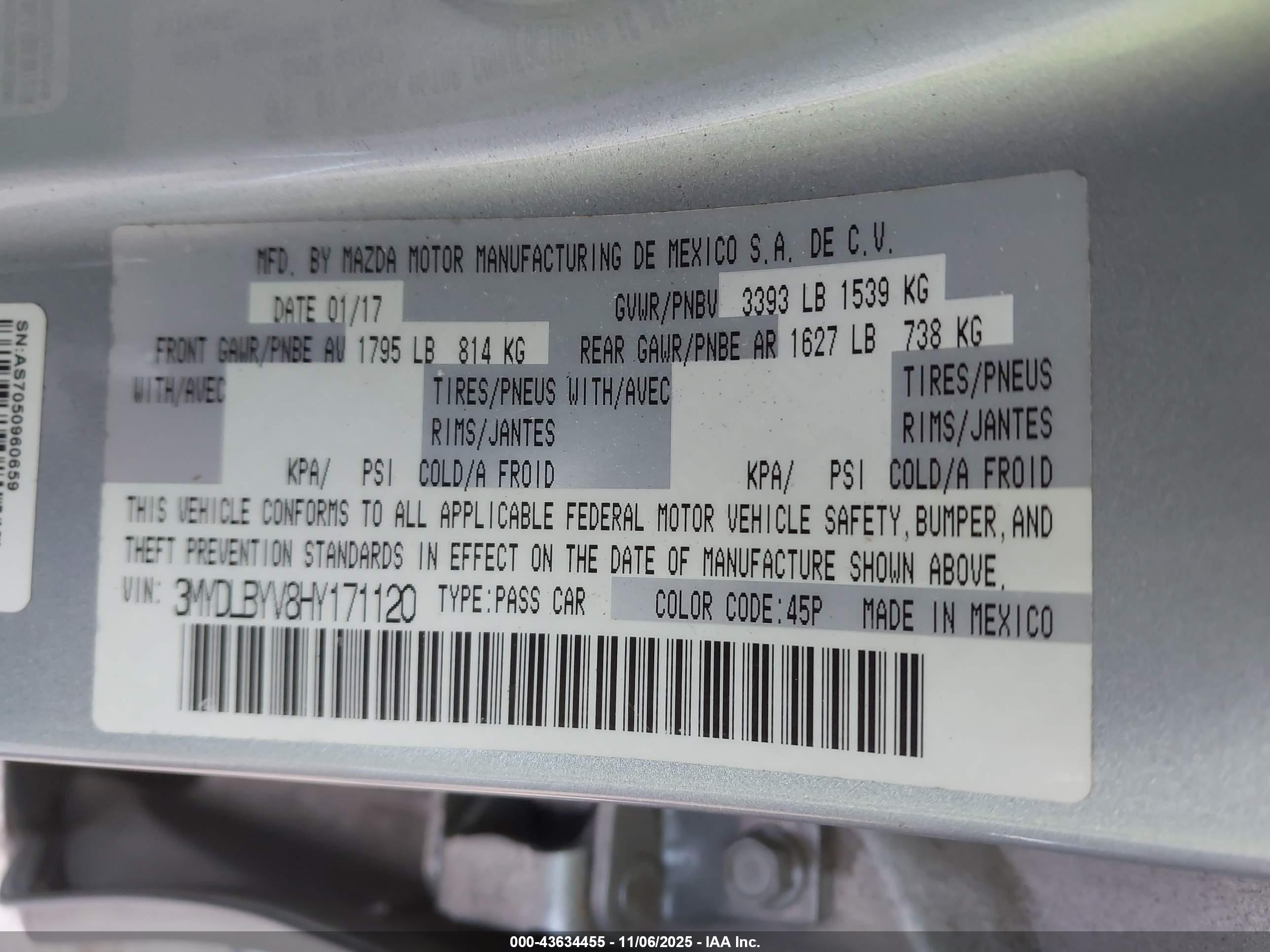 TOYOTA YARIS image 9