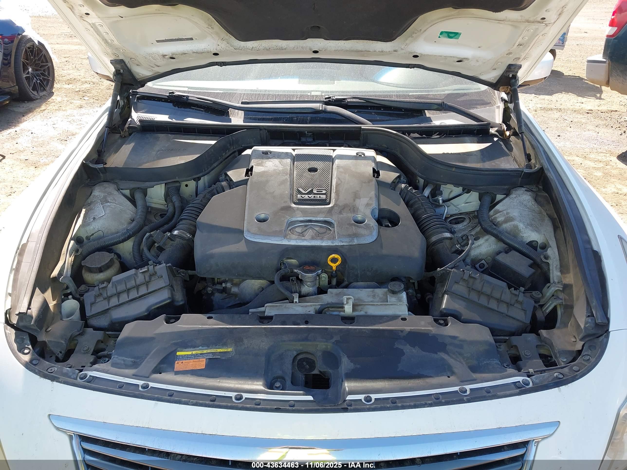 INFINITI G37 image 10
