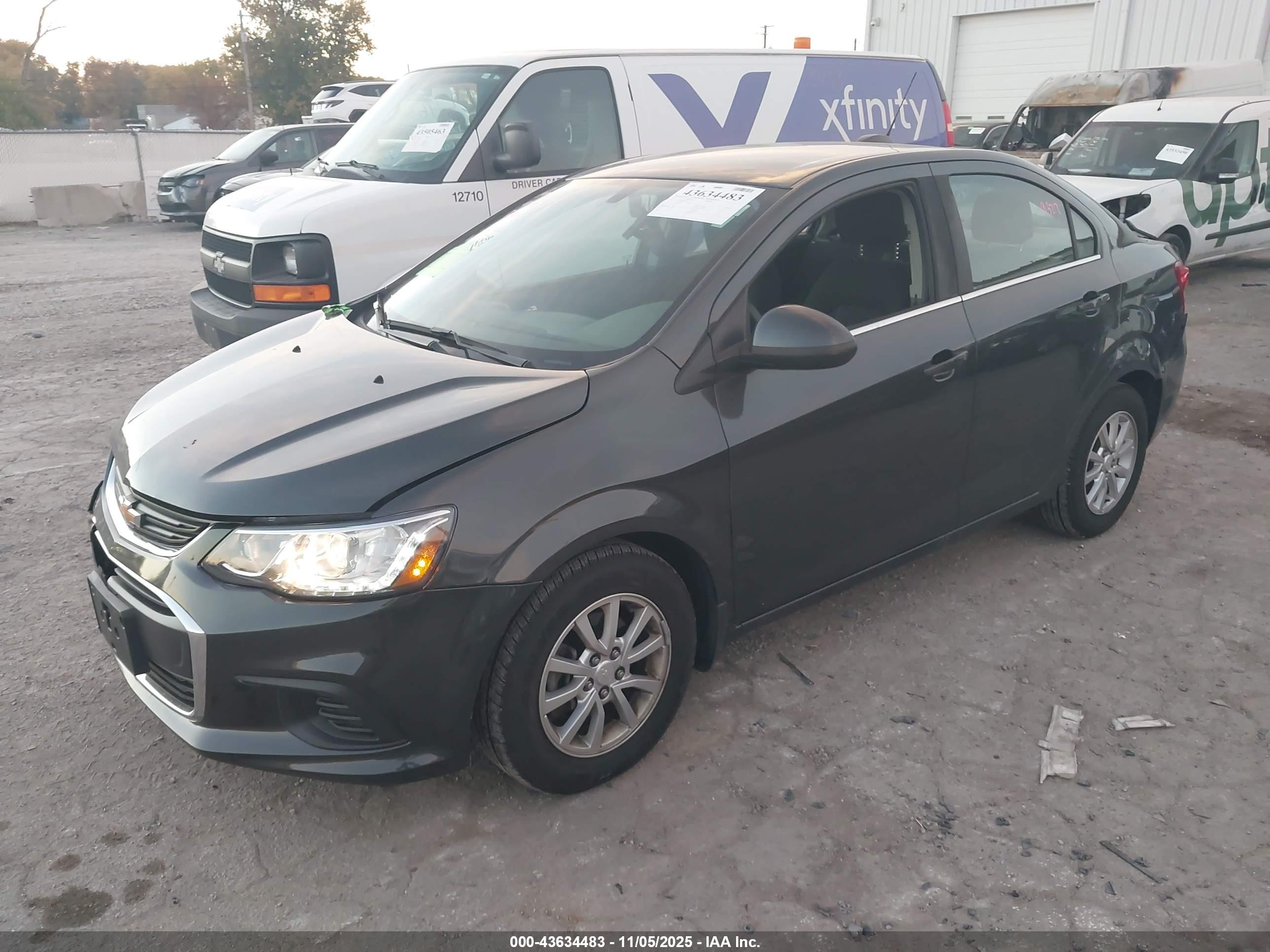 CHEVROLET SONIC image 2