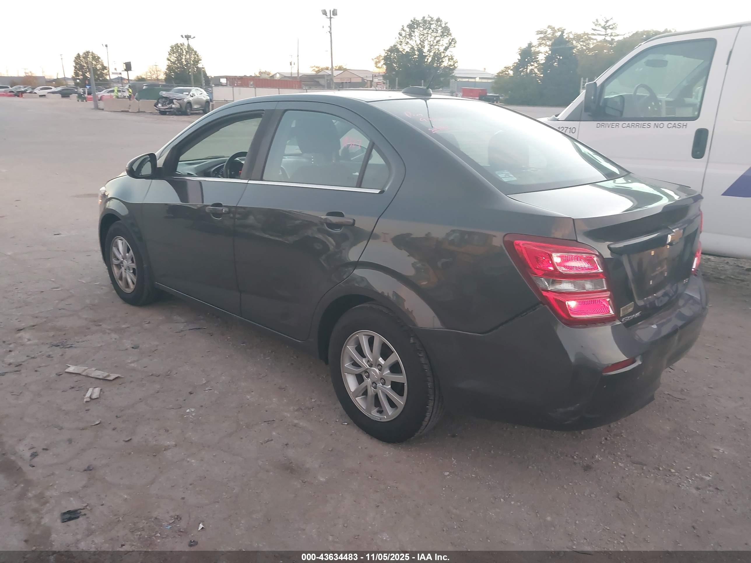 CHEVROLET SONIC image 3