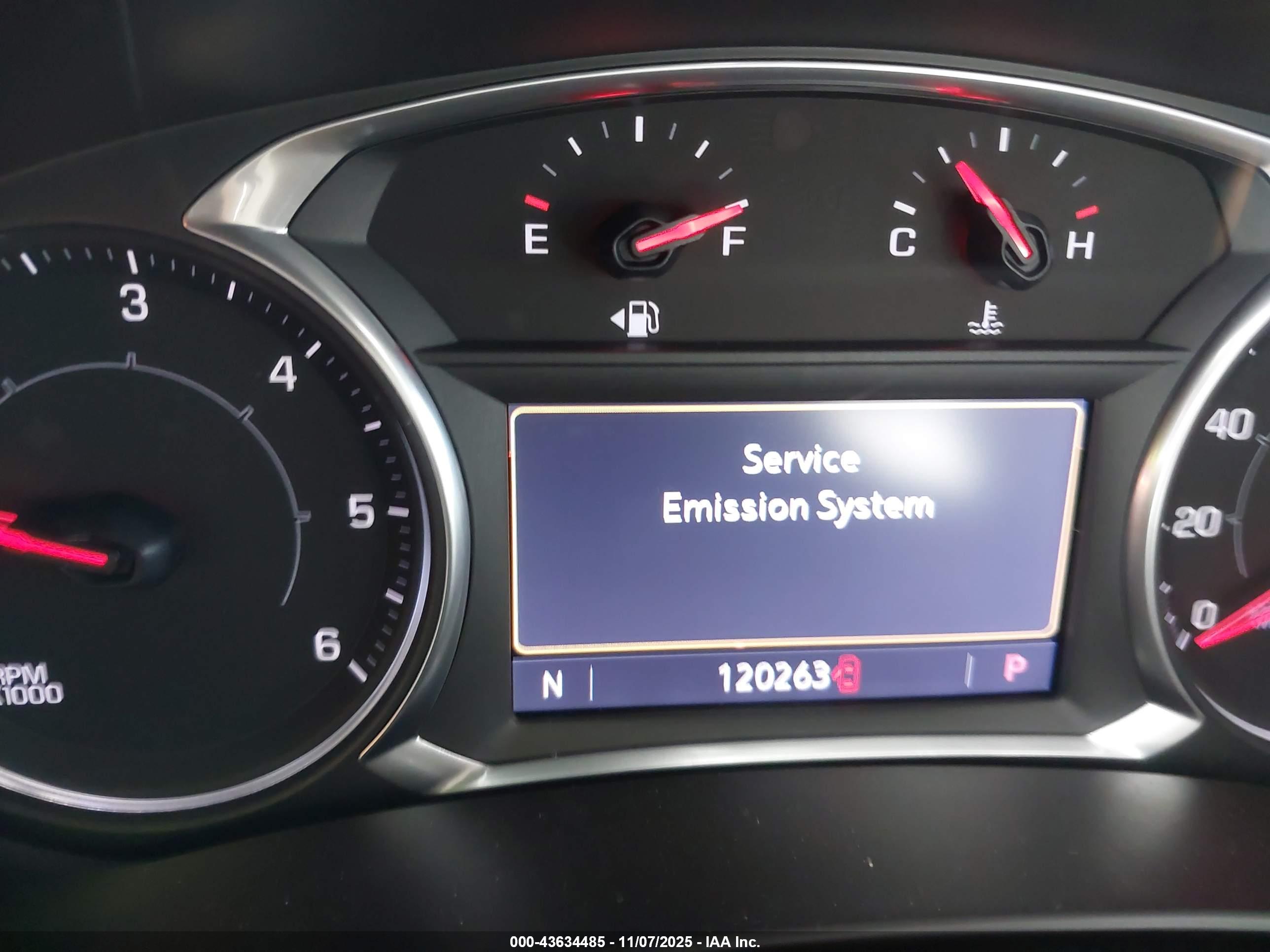 GMC TERRAIN image 7