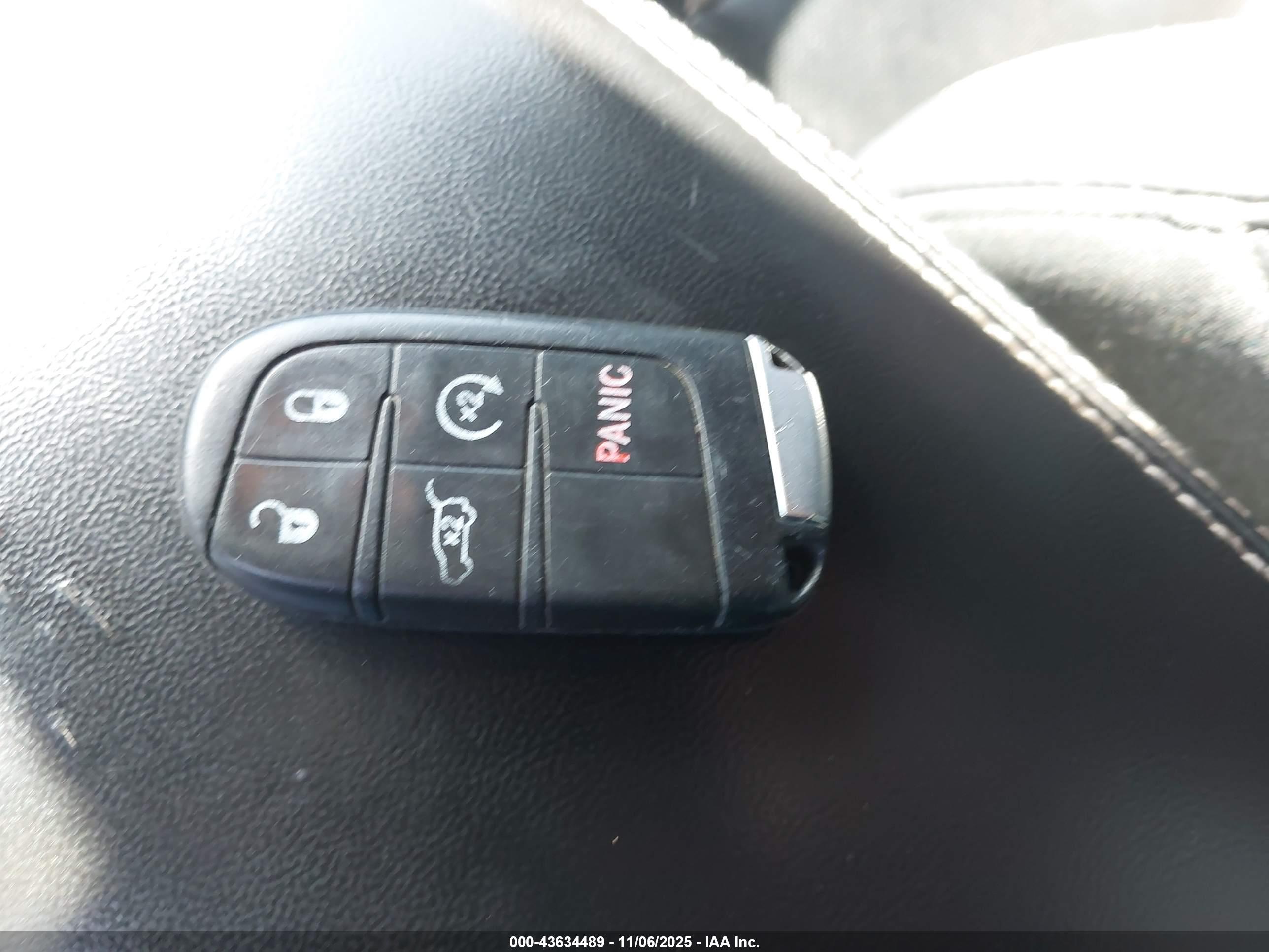 JEEP GRAND image 11