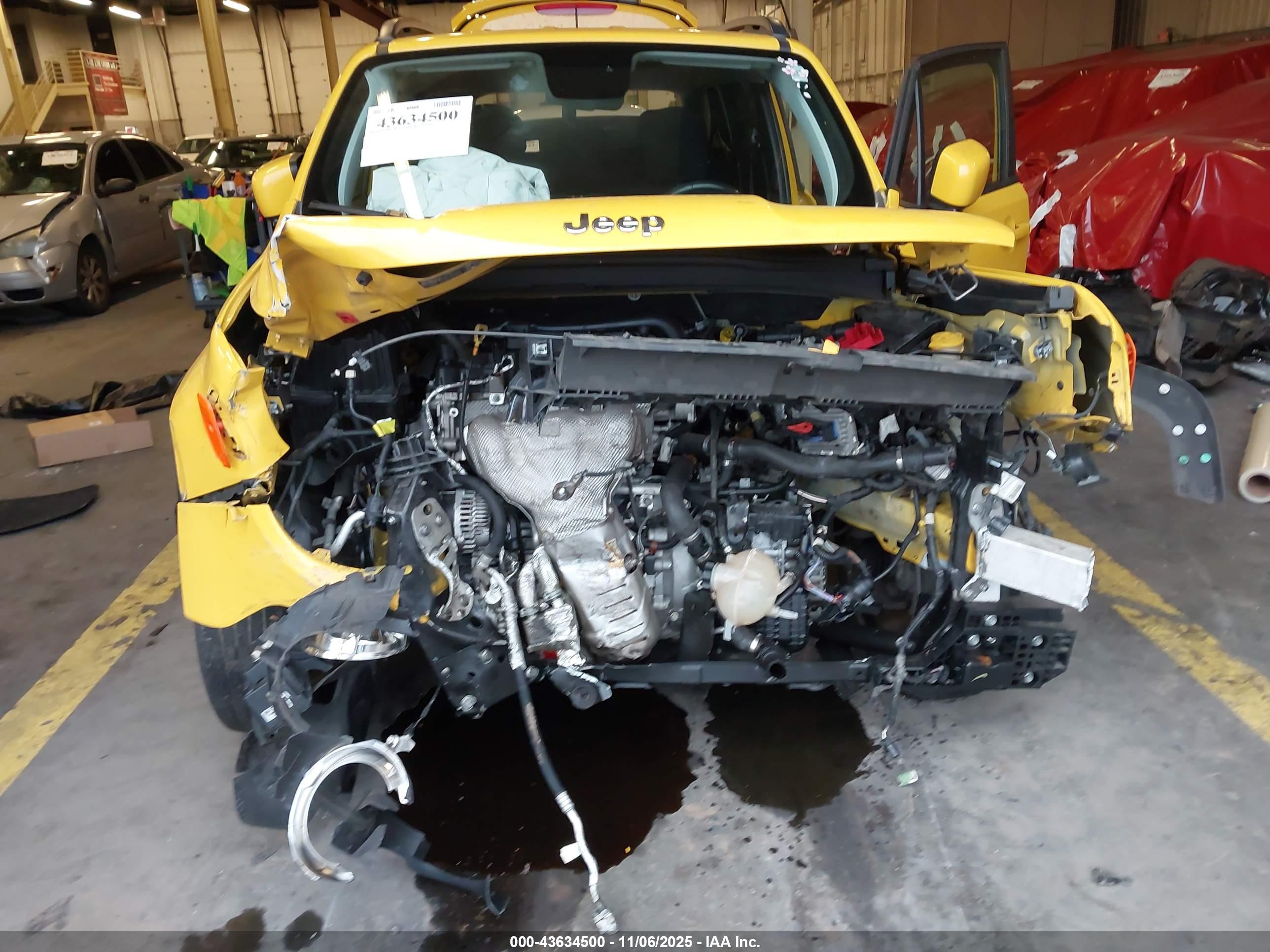JEEP RENEGADE image 6