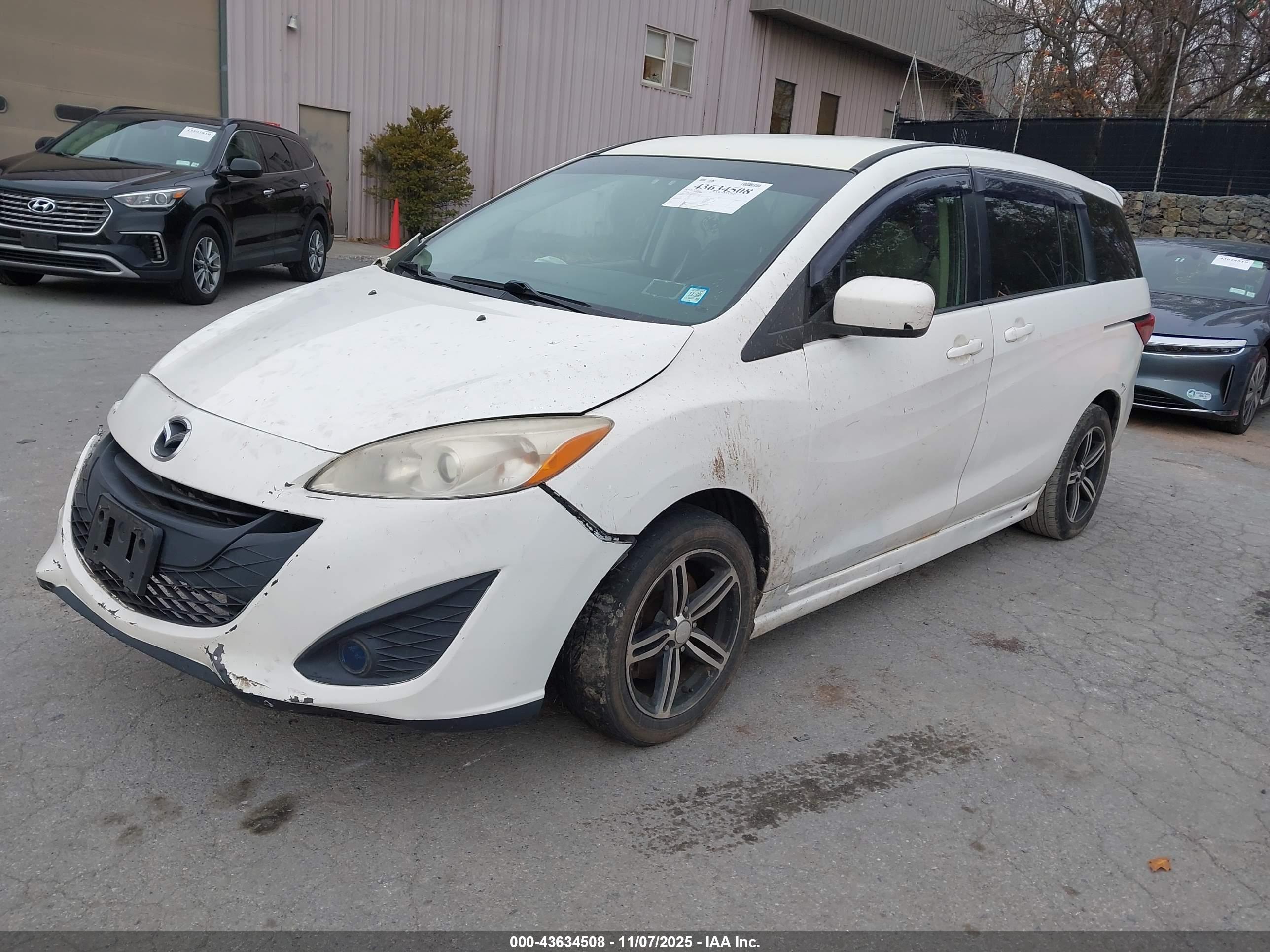 MAZDA MAZDA5 image 2