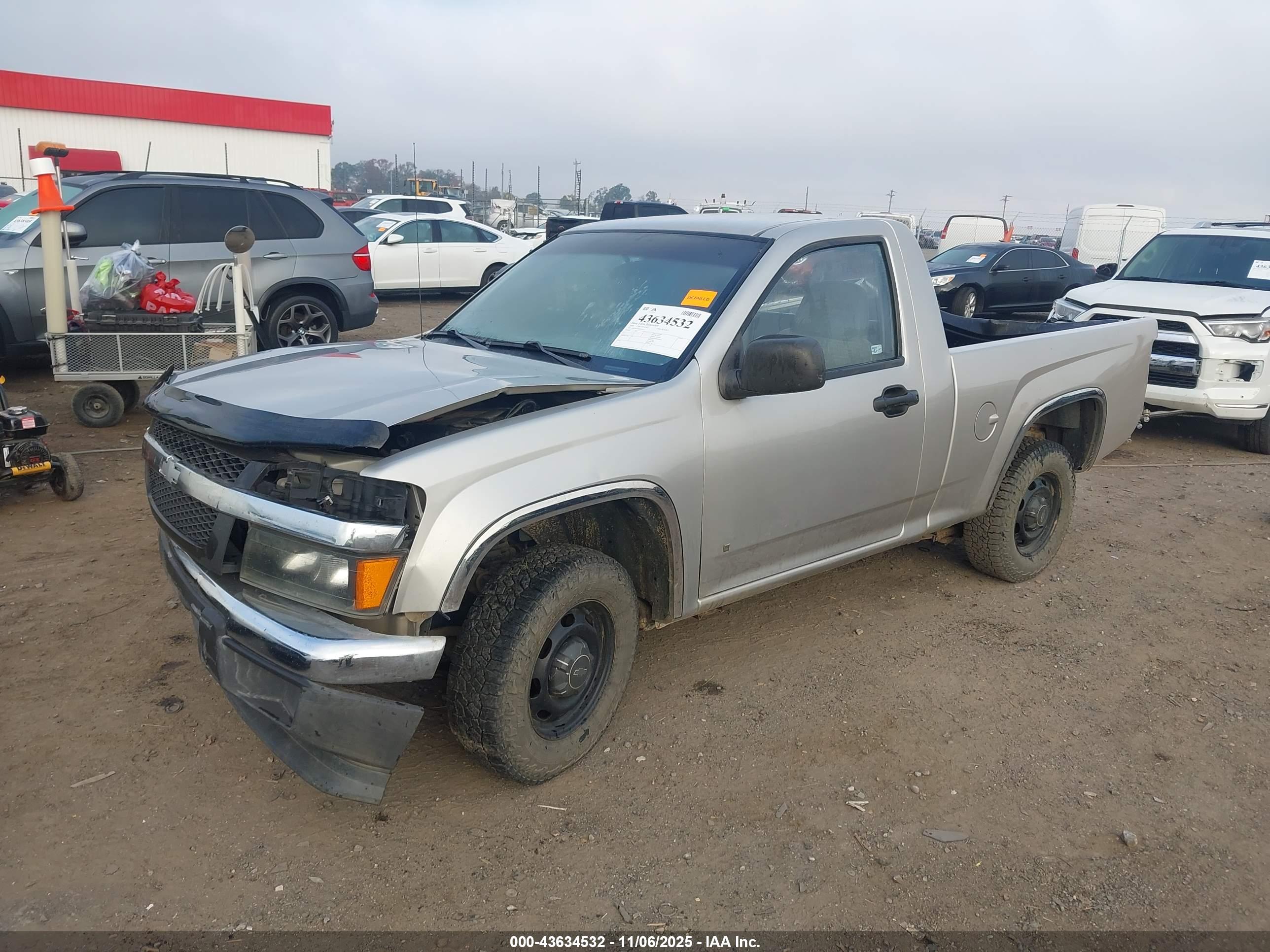 CHEVROLET COLORADO image 2