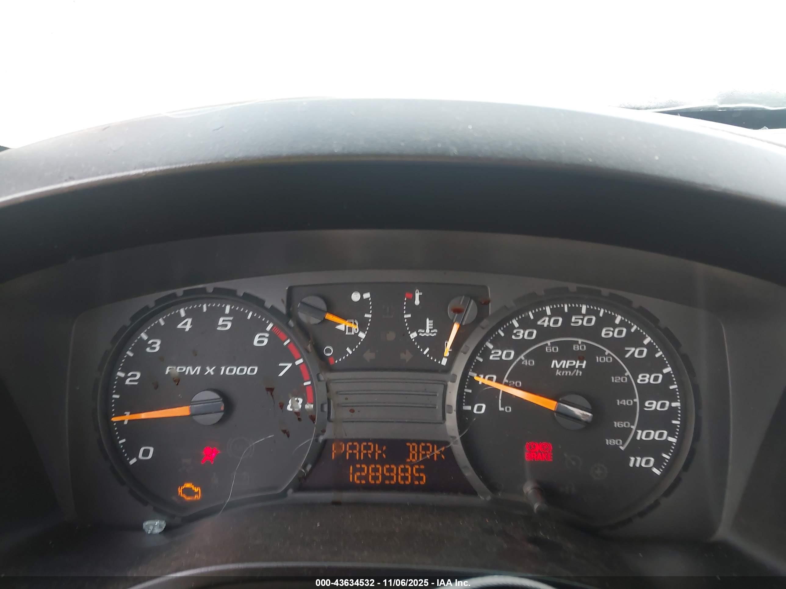 CHEVROLET COLORADO image 7