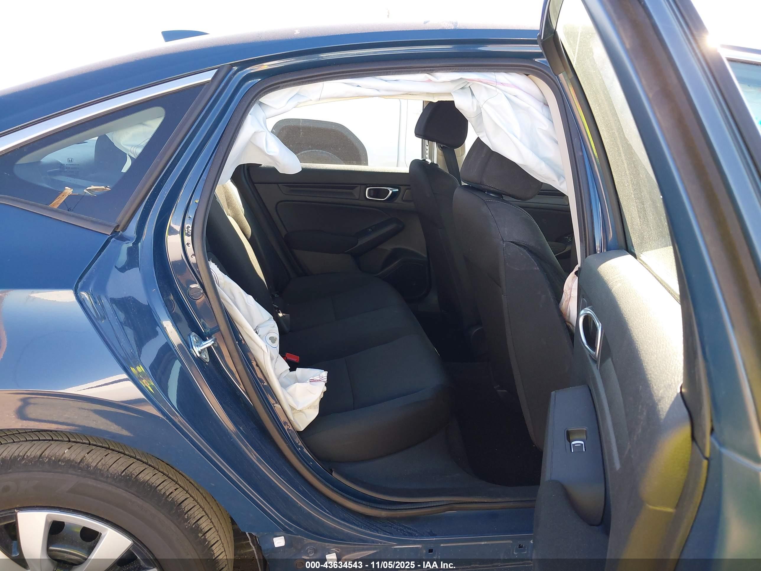 HONDA CIVIC image 8