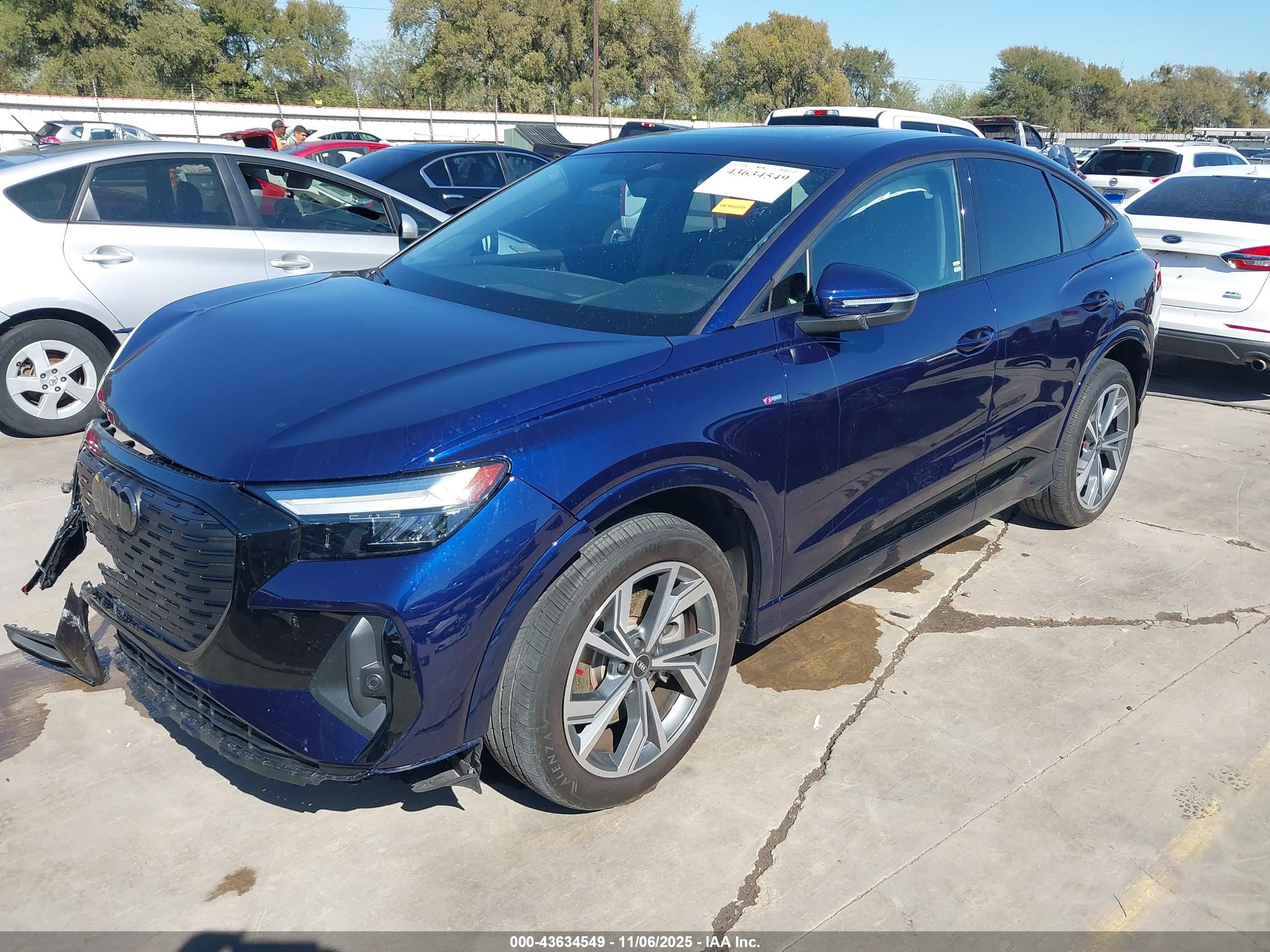 AUDI Q4 image 2