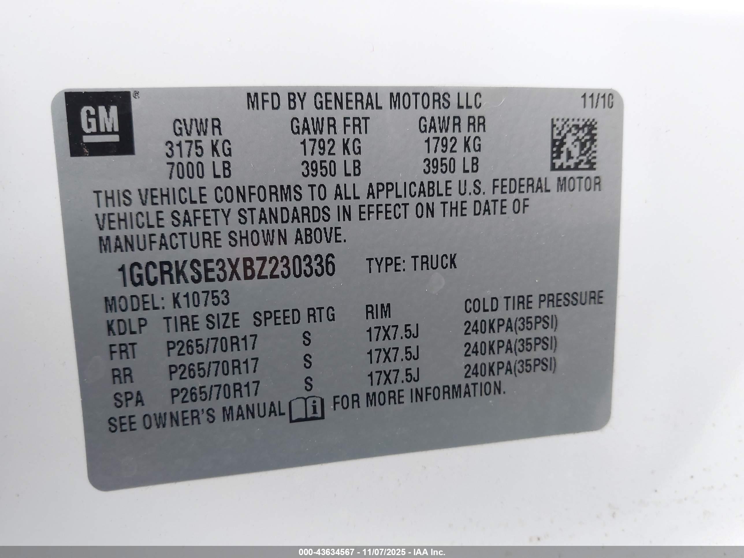 CHEVROLET SILVERADO image 9