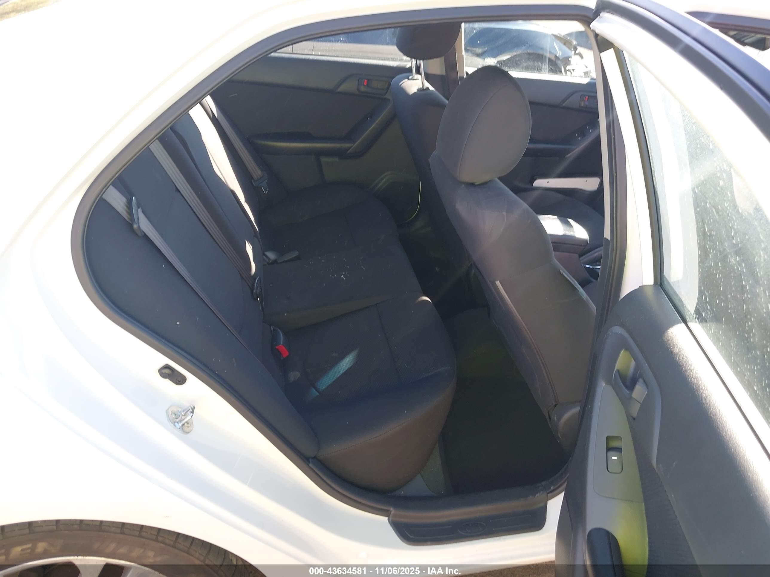 KIA FORTE image 8