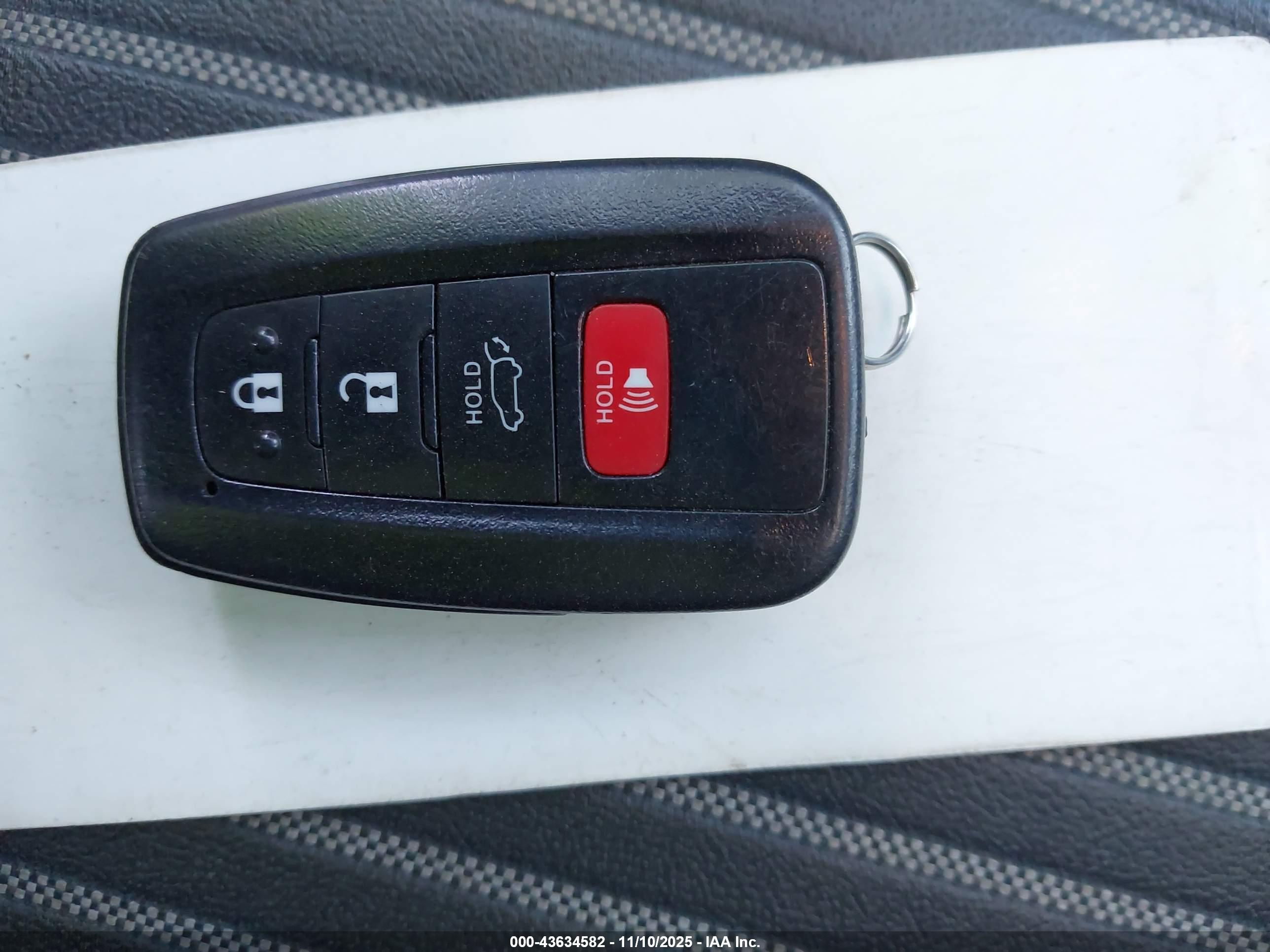 TOYOTA HIGHLANDER image 11