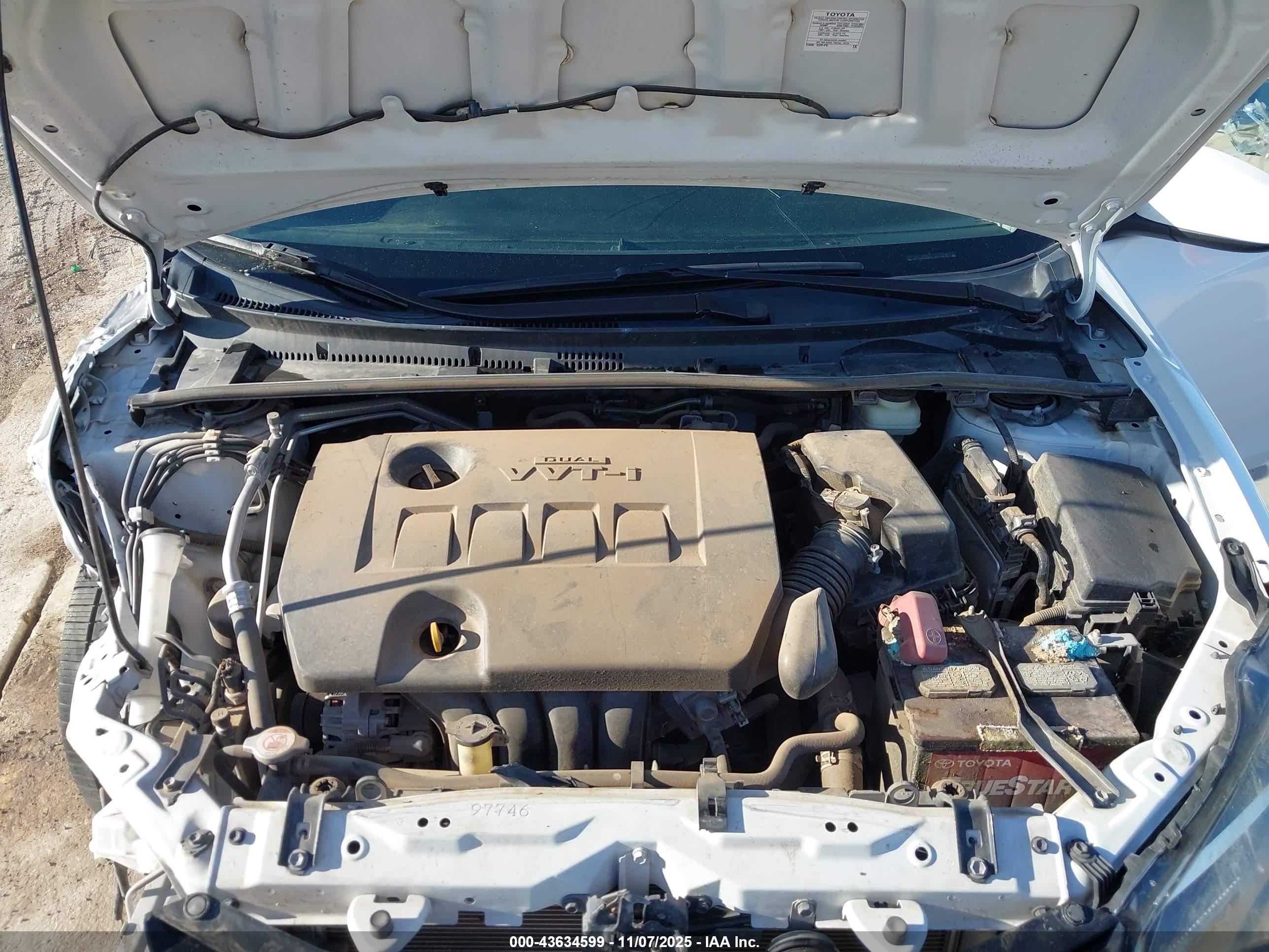 TOYOTA COROLLA image 10